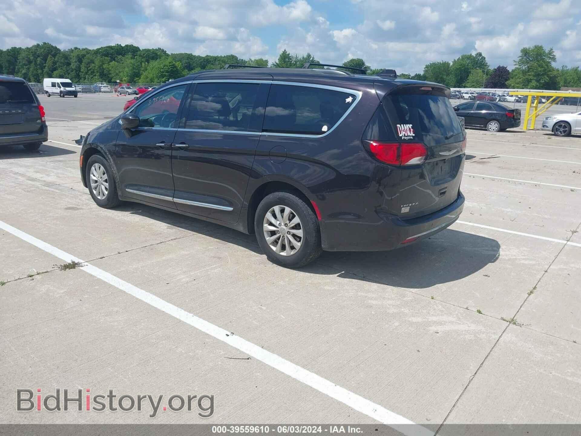 2017 CHRYSLER PACIFICA - VIN: 2C4RC1BG2HR795083 - Photo 3
