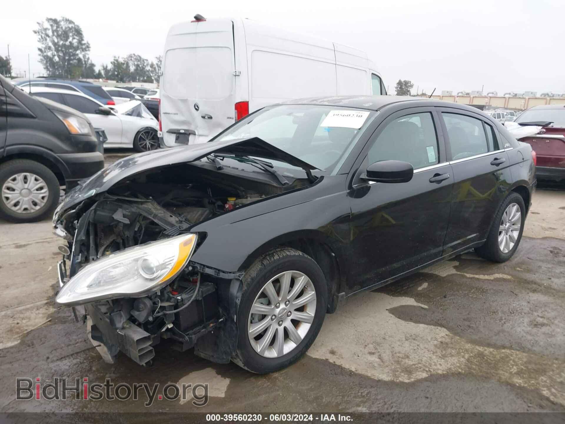 2013 CHRYSLER 200 - VIN: 1C3CCBBB2DN764587 - Photo 2
