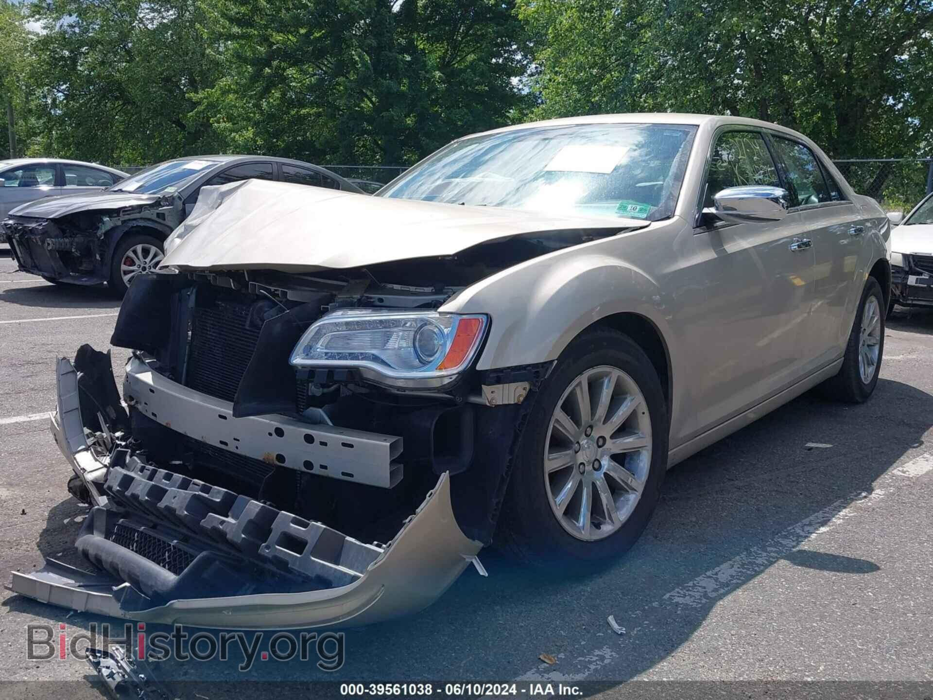 2012 CHRYSLER 300 - VIN: 2C3CCACG3CH279869 - Фото 2