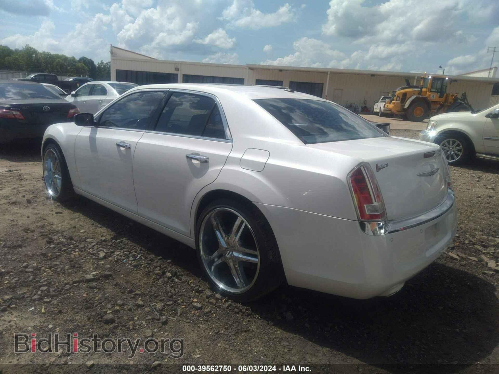 2011 CHRYSLER 300C - VIN: 2C3CA6CT8BH529976 - Фото 3