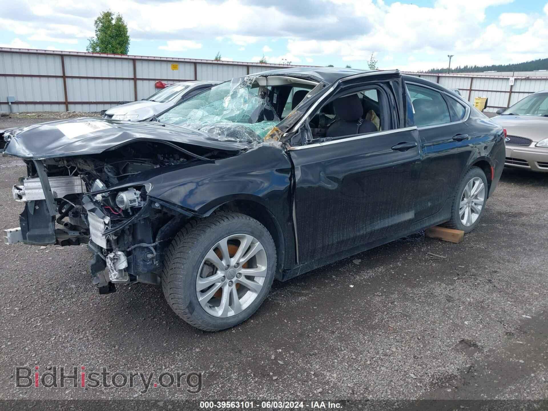 2015 CHRYSLER 200 - VIN: 1C3CCCAB2FN577666 - Фото 2