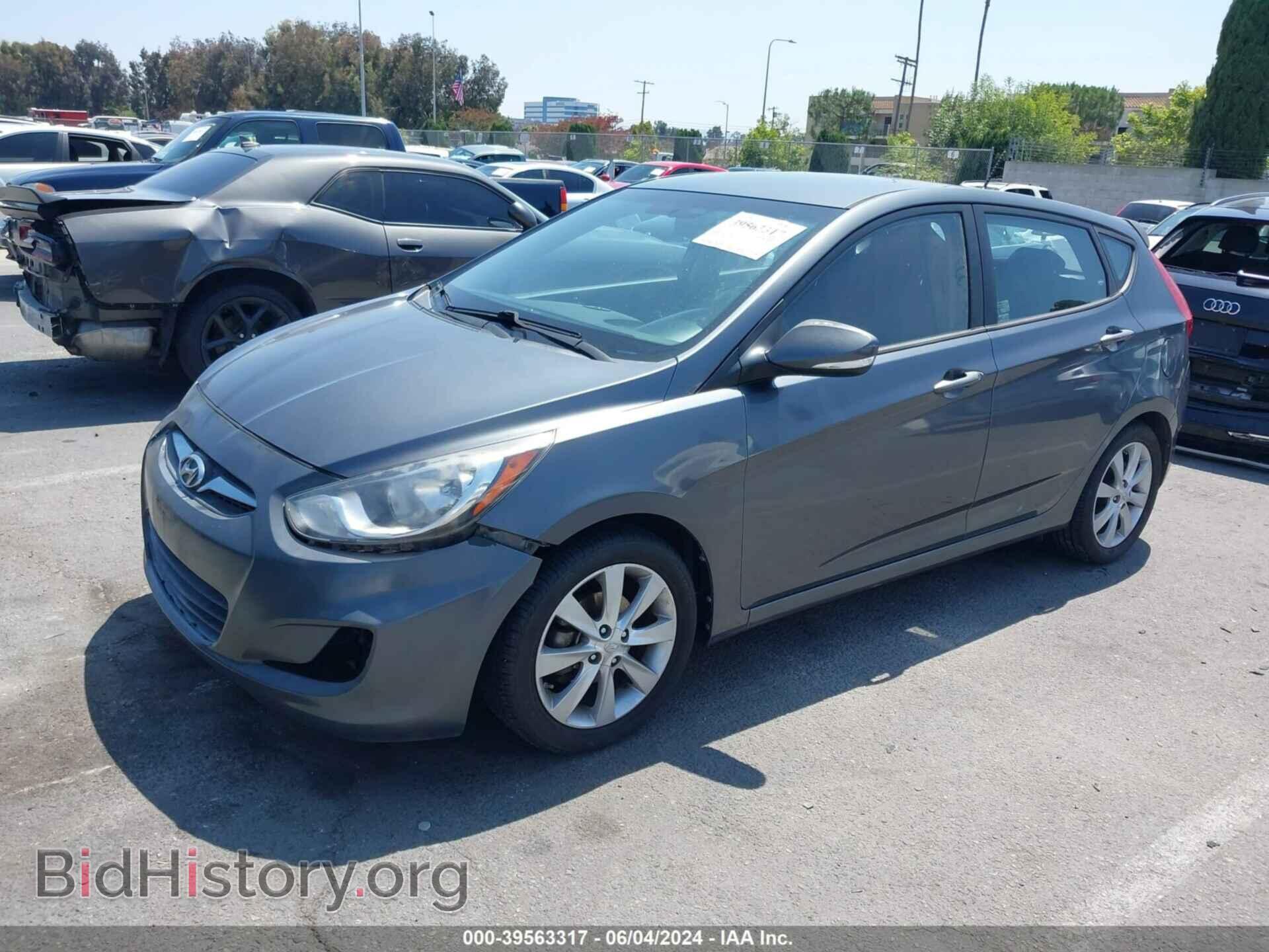 2013 HYUNDAI ACCENT - VIN: KMHCU5AE9DU077582 - Фото 2