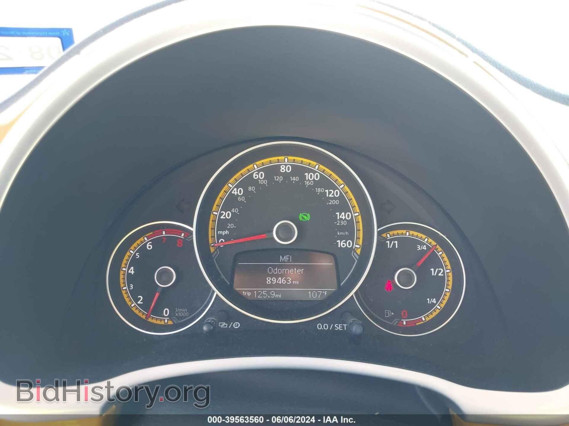 2017 VOLKSWAGEN BEETLE - VIN: 3VWS17AT9HM615840 - Фото 7