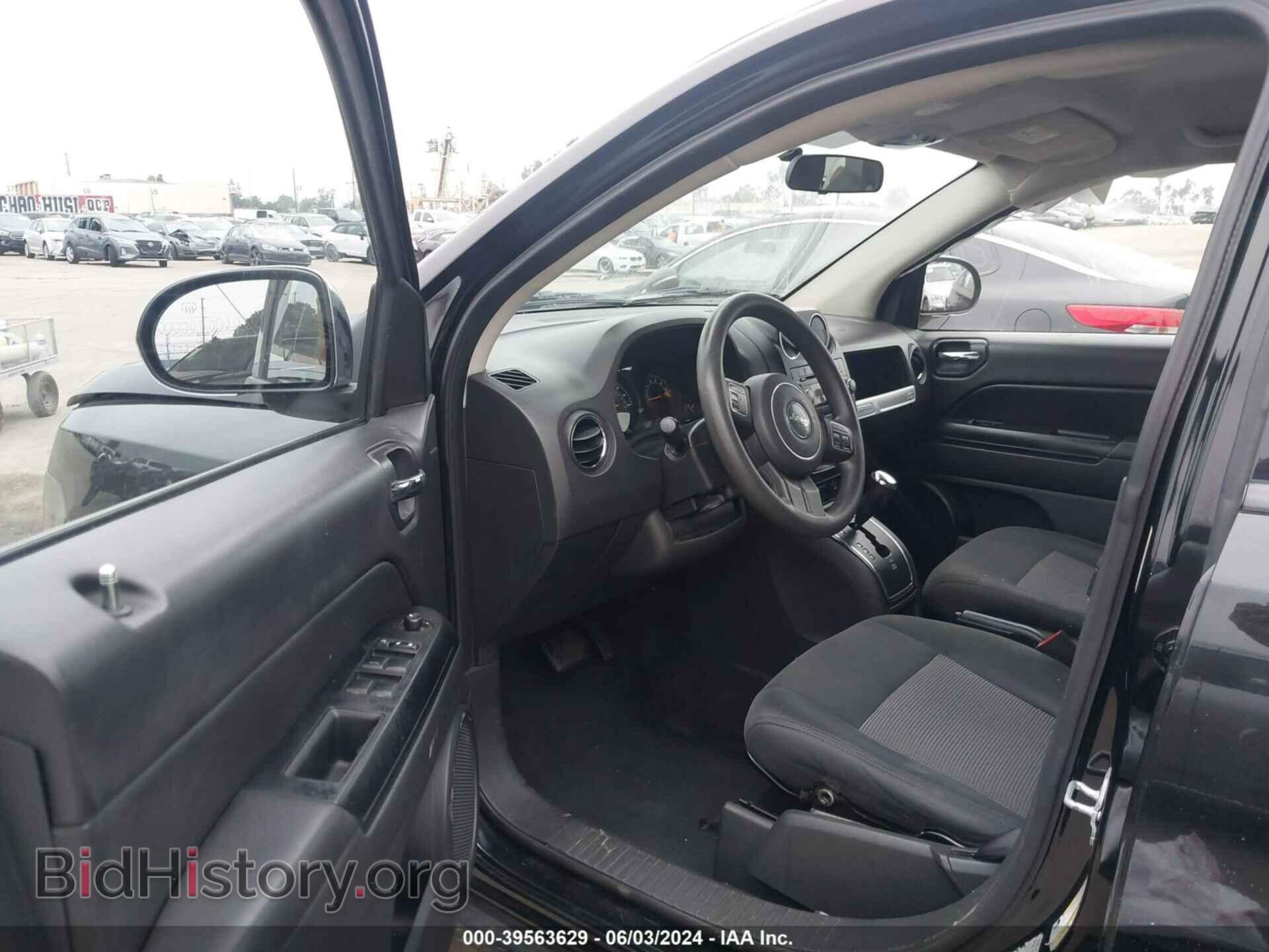 2014 JEEP COMPASS - VIN: 1C4NJCBA4ED573834 - Фото 5