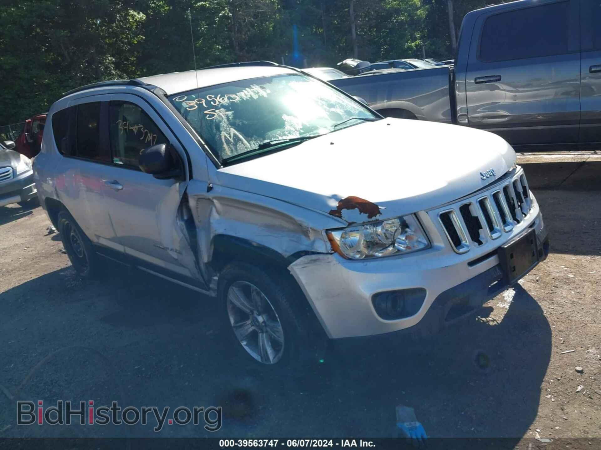 Фотография 1J4NF1FB9BD282311 - JEEP COMPASS 2011