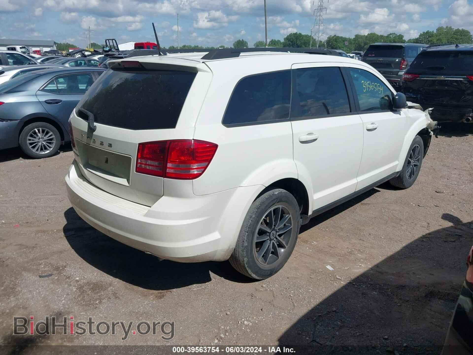 2018 DODGE JOURNEY - VIN: 3C4PDCAB6JT507459 - Фото 4