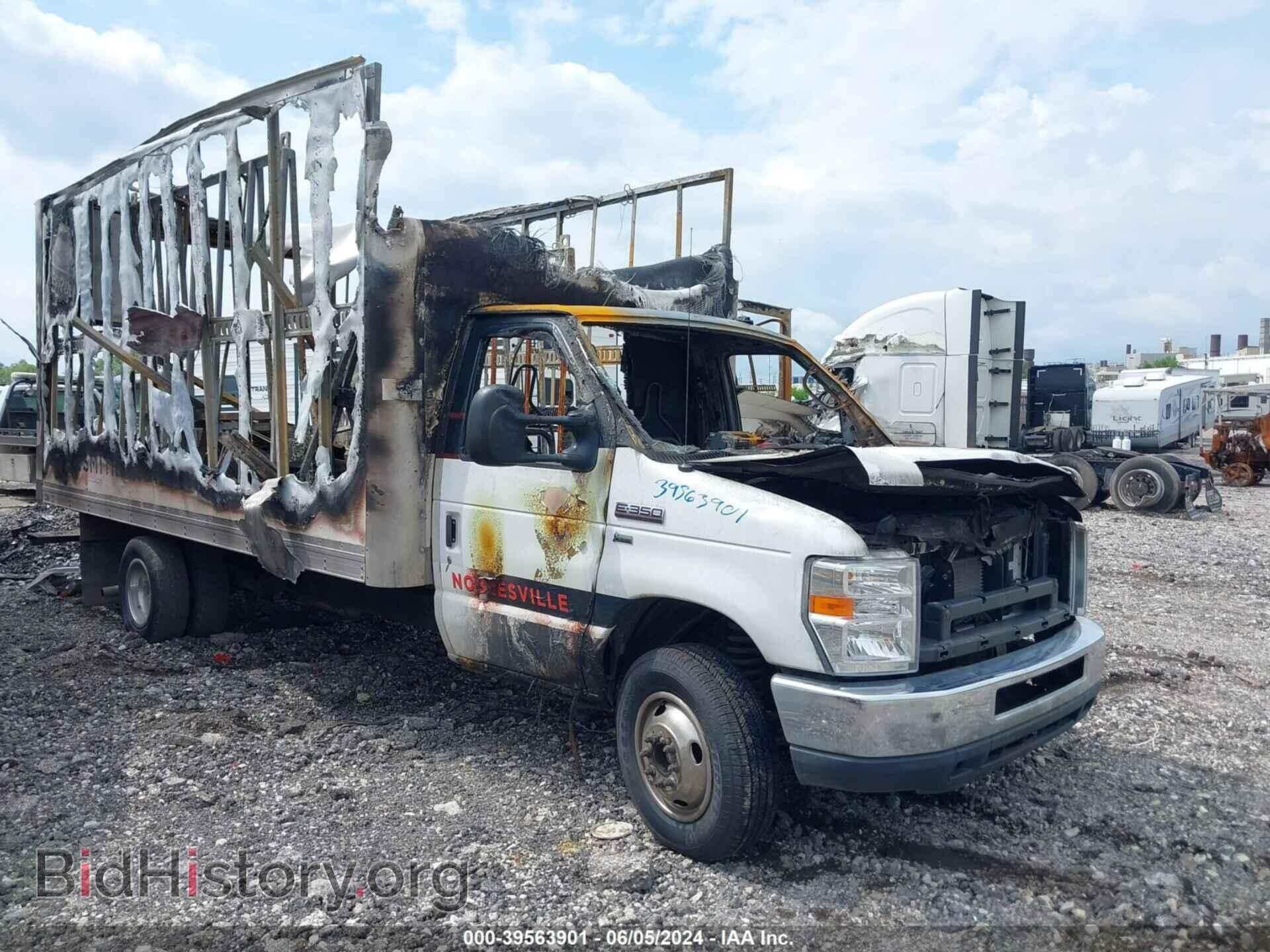 Photo 1FDWE3FL7EDA81556 - FORD E-350 CUTAWAY 2014
