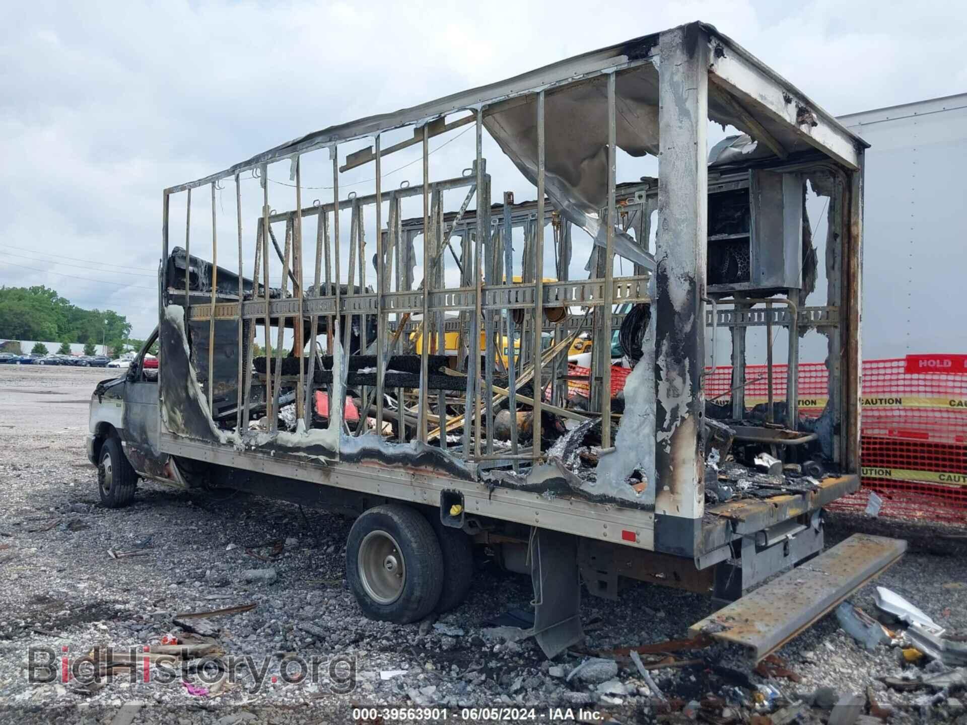 2014 FORD E-350 CUTAWAY - VIN: 1FDWE3FL7EDA81556 - Фото 3