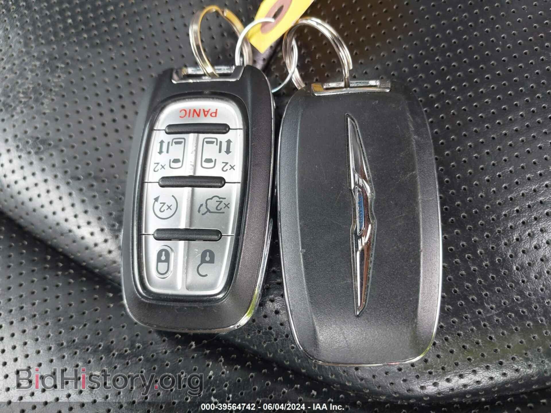 2019 CHRYSLER PACIFICA - VIN: 2C4RC1GG1KR745923 - Фото 11