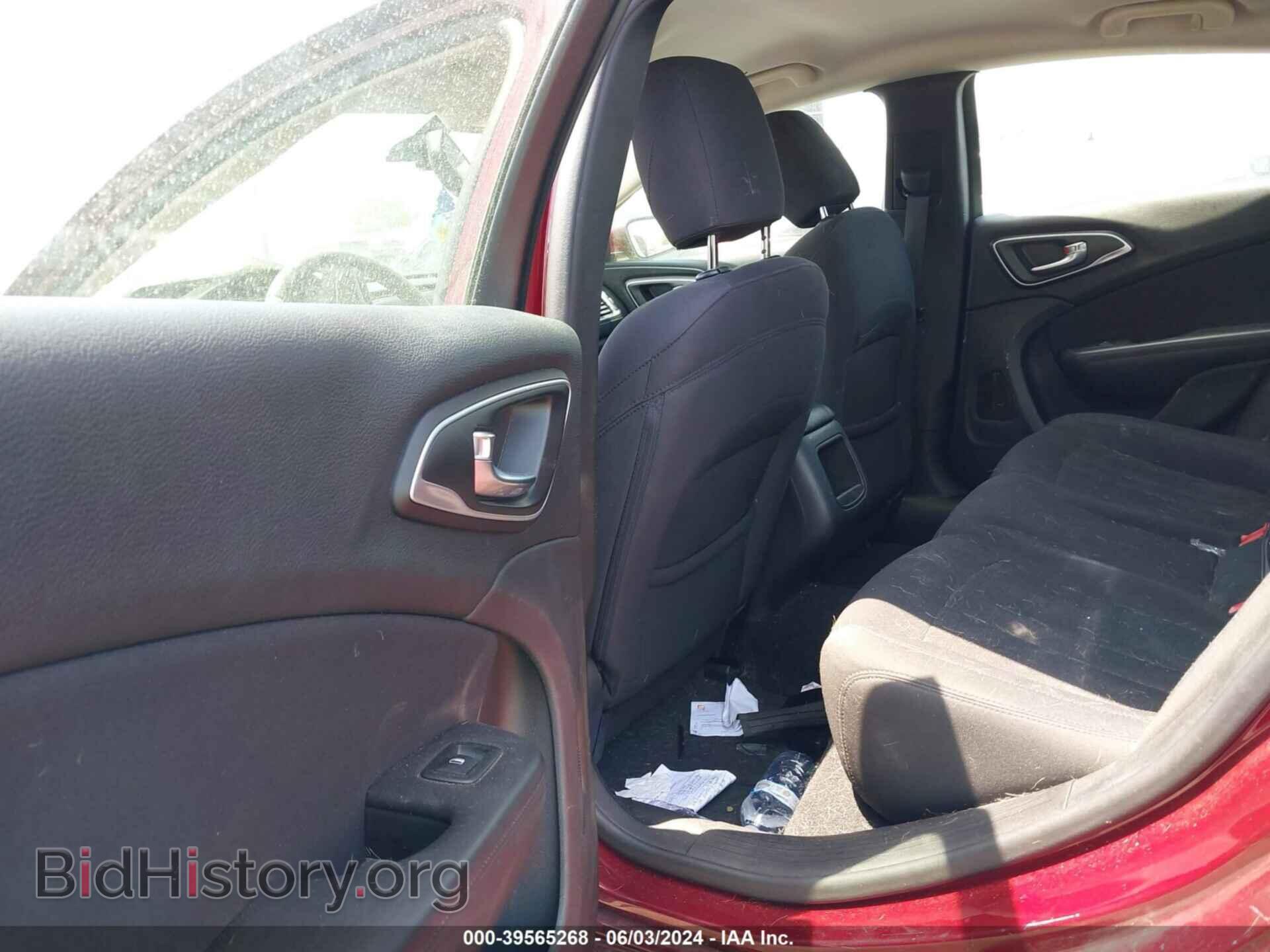2015 CHRYSLER 200 - VIN: 1C3CCCAB0FN630655 - Фото 8