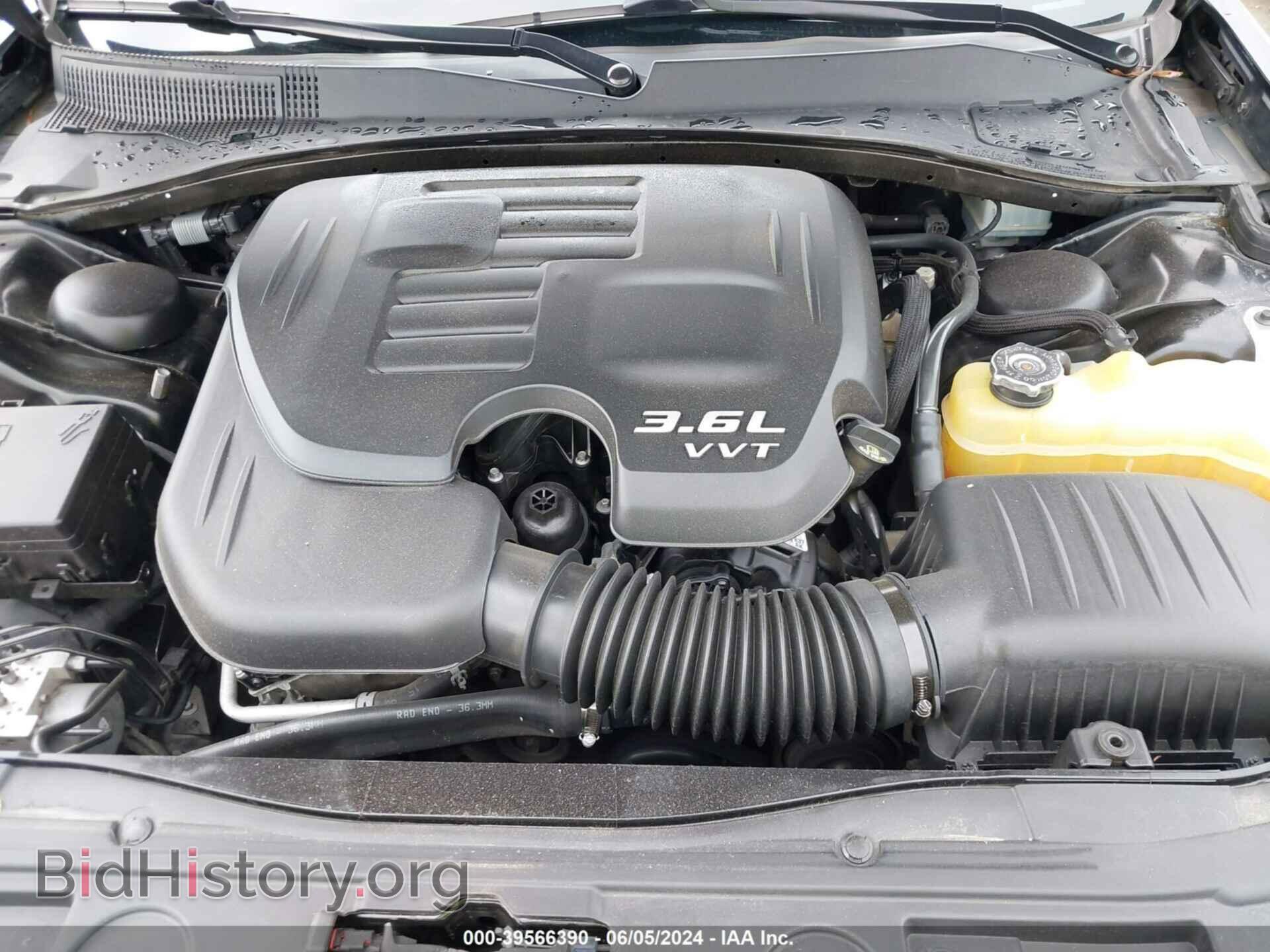 2017 CHRYSLER 300 - VIN: 2C3CCABG4HH663202 - Фото 10