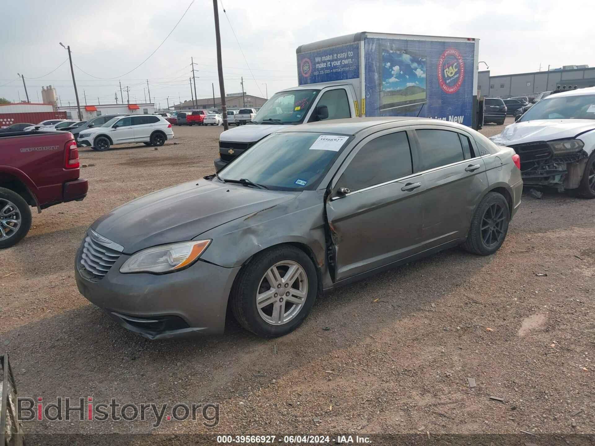 2012 CHRYSLER 200 - VIN: 1C3CCBAB5CN152707 - Фото 2