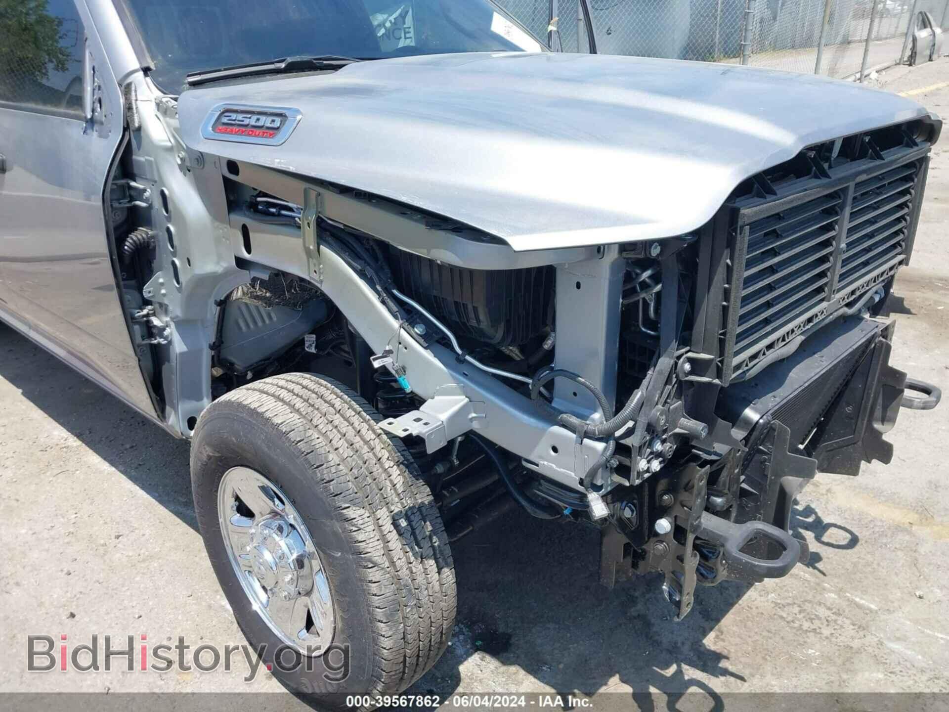 2024 RAM 2500 - VIN: 3C6UR5HLXRG197231 - Фото 6
