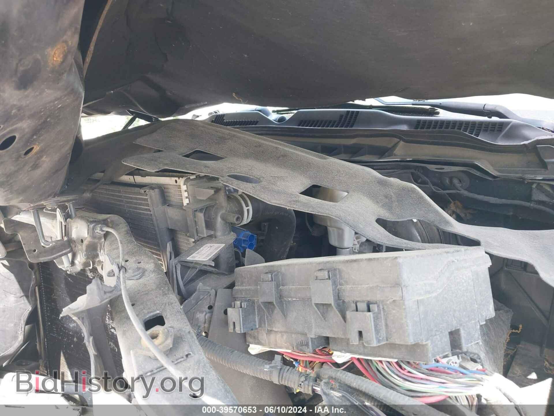 2018 RAM 1500 - VIN: 1C6RR7FG2JS270077 - Фото 10
