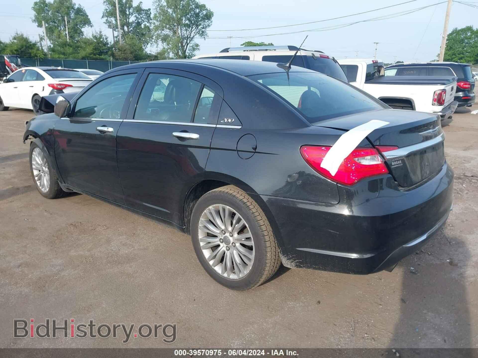 2011 CHRYSLER 200 - VIN: 1C3BC2FG5BN517823 - Фото 3