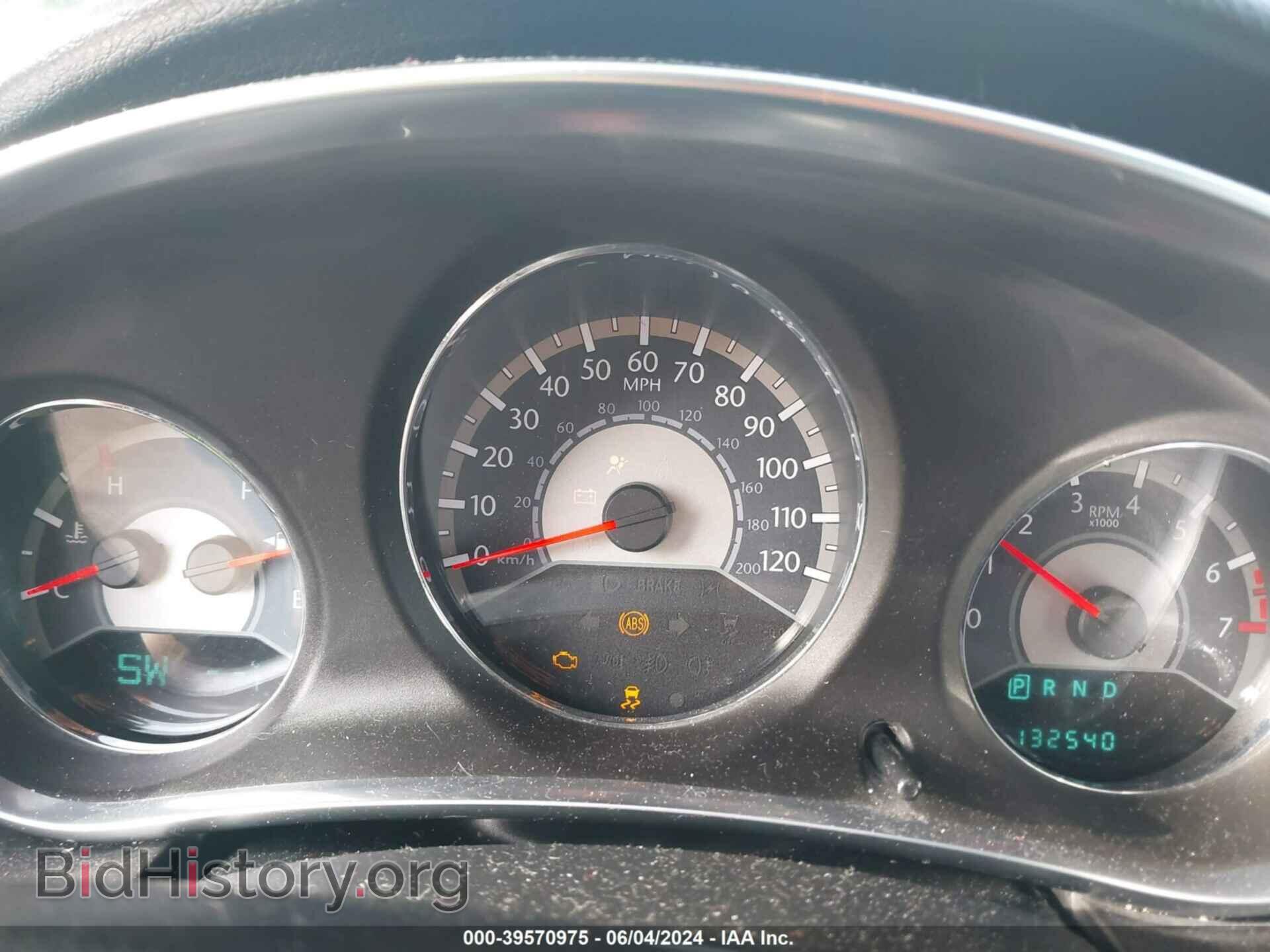 2011 CHRYSLER 200 - VIN: 1C3BC2FG5BN517823 - Фото 7