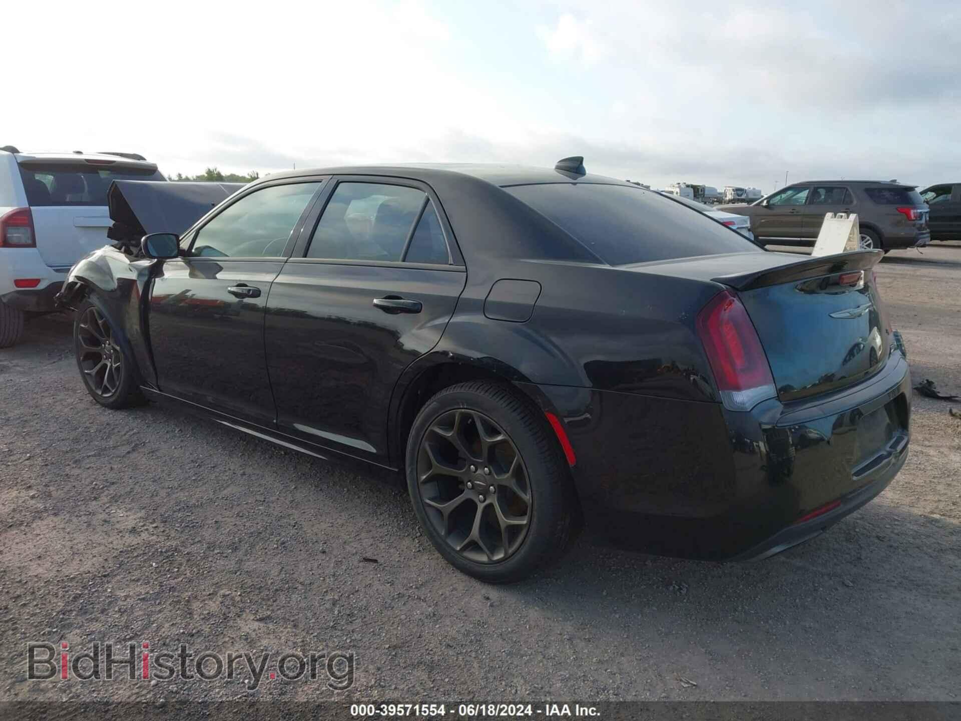 2017 CHRYSLER 300 - VIN: 2C3CCABG2HH603791 - Фото 3