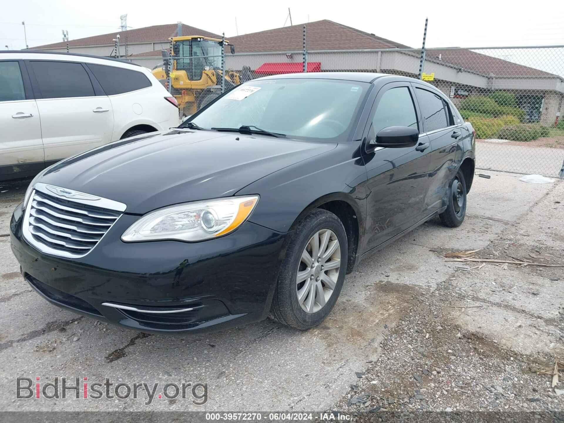 2012 CHRYSLER 200 - VIN: 1C3CCBBB2CN106928 - Фото 2