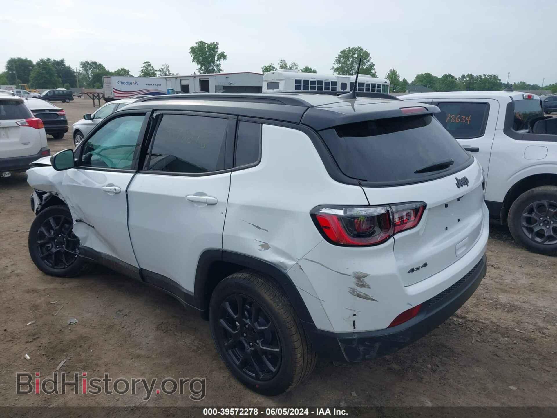 2024 JEEP COMPASS - VIN: 3C4NJDBN8RT102617 - Фото 3