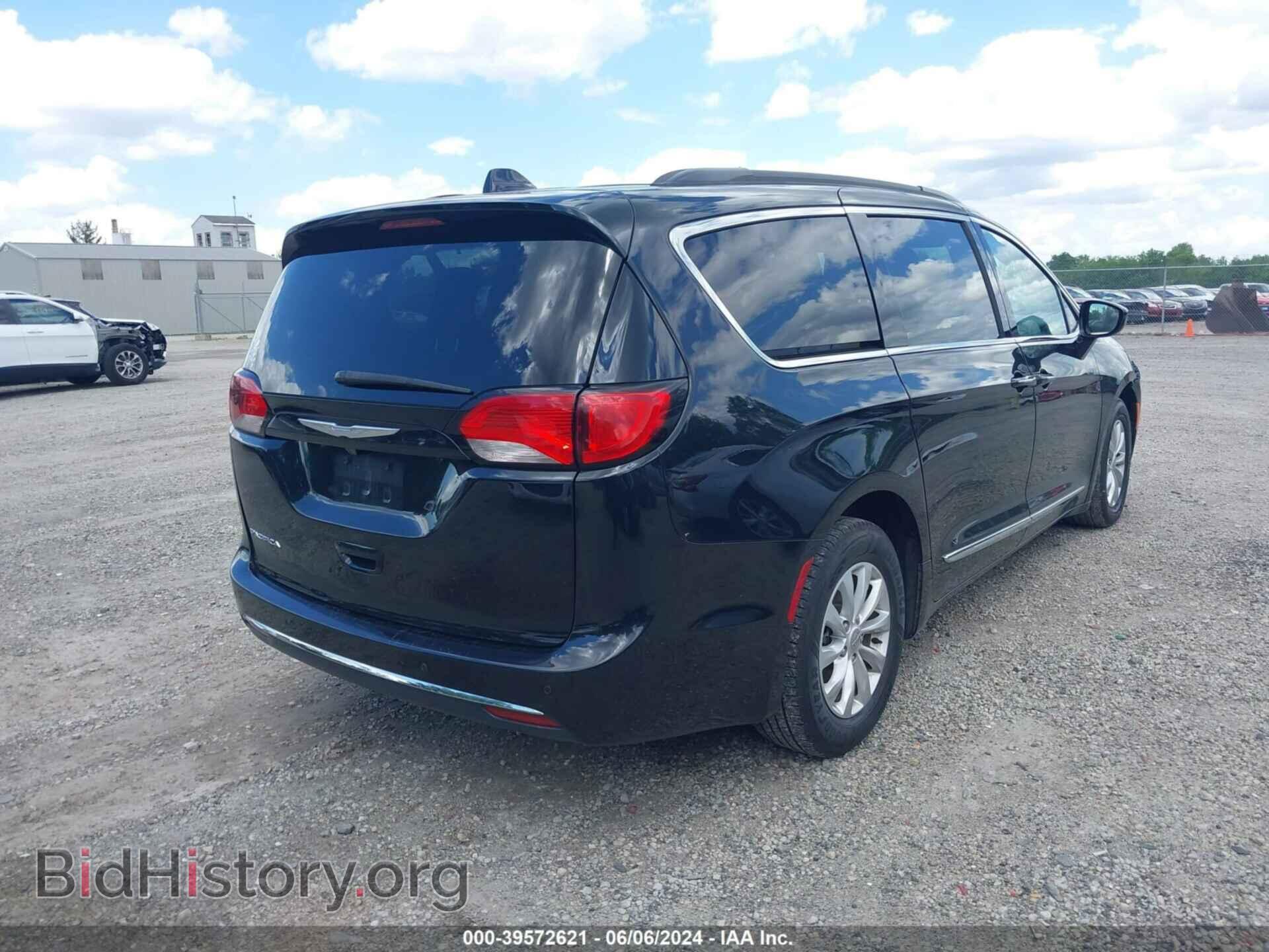 2017 CHRYSLER PACIFICA - VIN: 2C4RC1BG7HR569301 - Фото 4