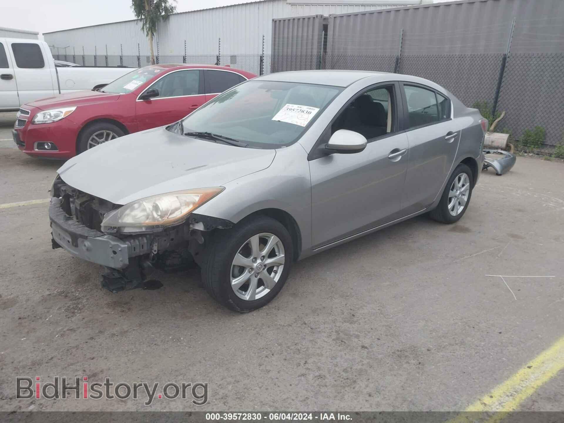 2011 MAZDA MAZDA3 - VIN: JM1BL1VGXB1457522 - Фото 2