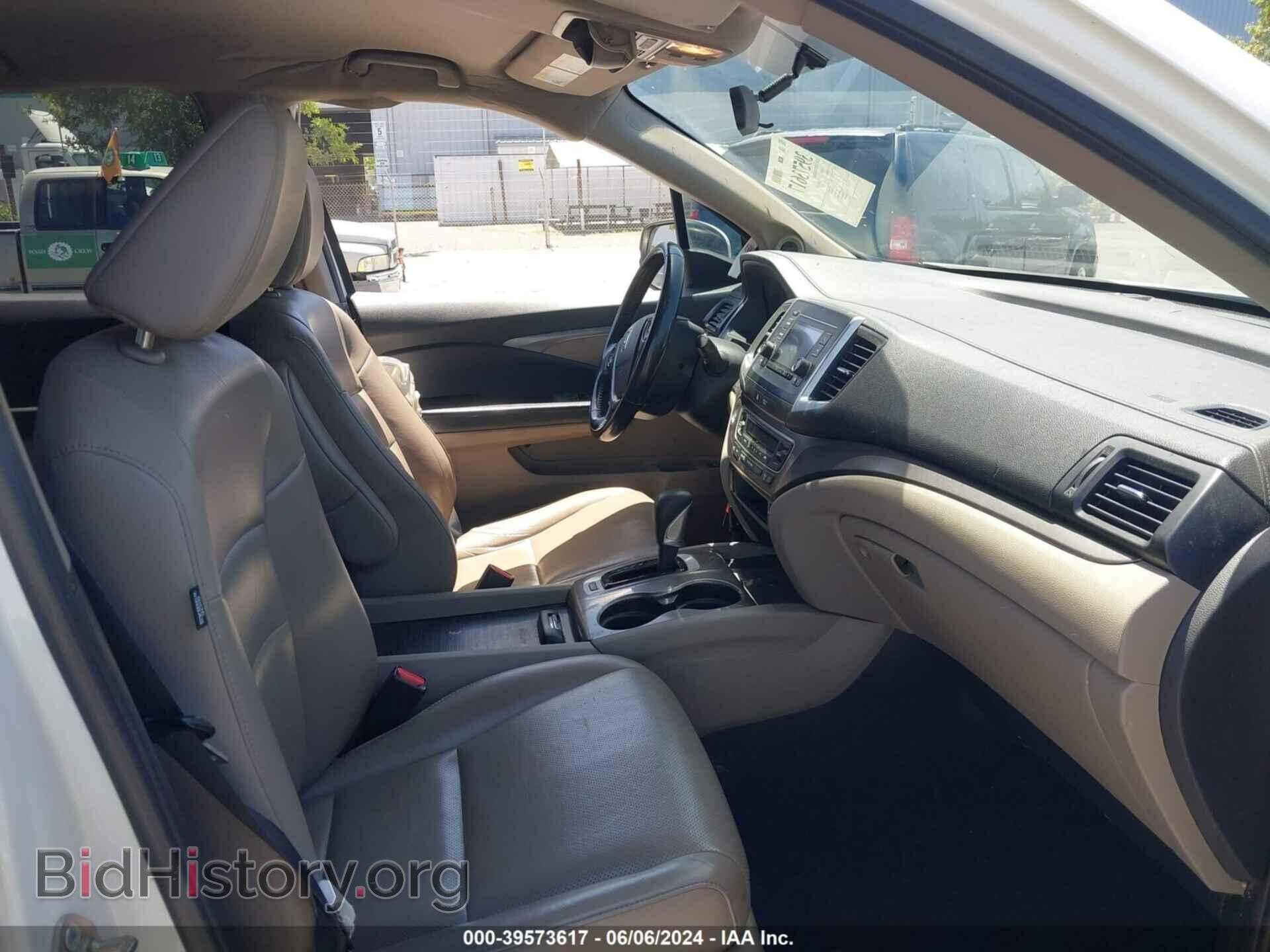2017 HONDA RIDGELINE - VIN: 5FPYK3F54HB005756 - Фото 5