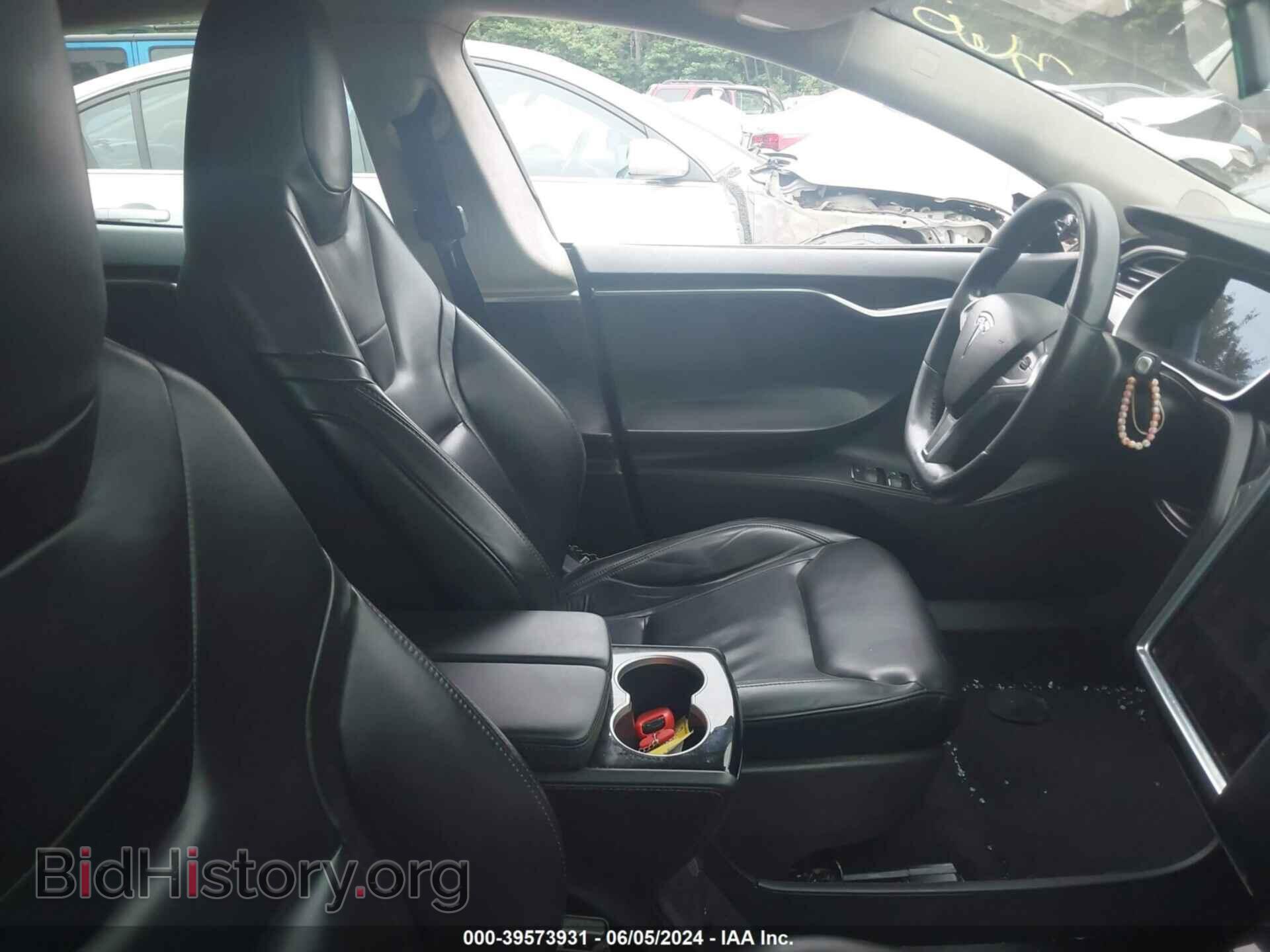 2015 TESLA MODEL S - VIN: 5YJSA1E22FF110077 - Фото 5