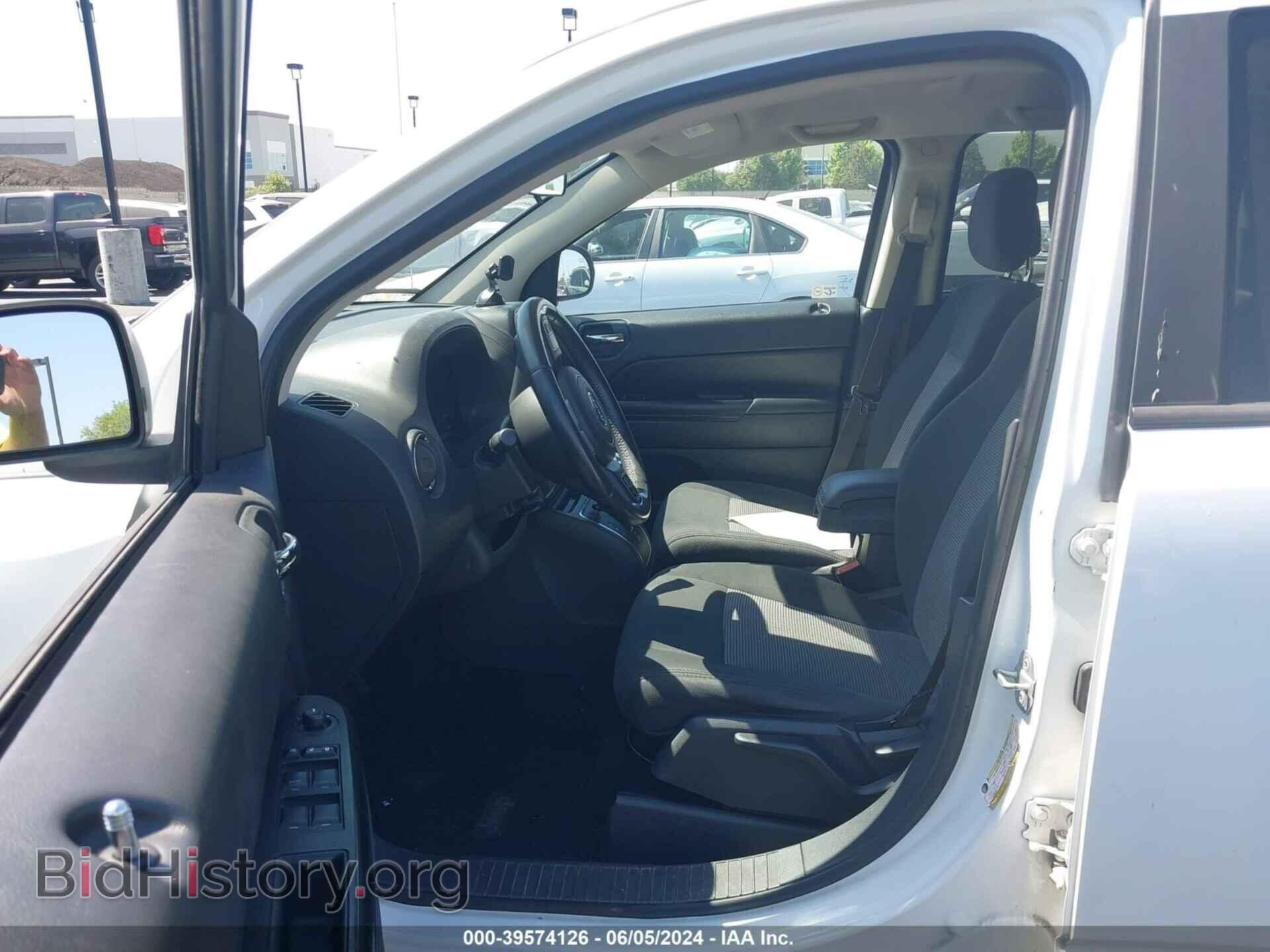 2011 JEEP COMPASS - VIN: 1J4NF1FB2BD250686 - Photo 5