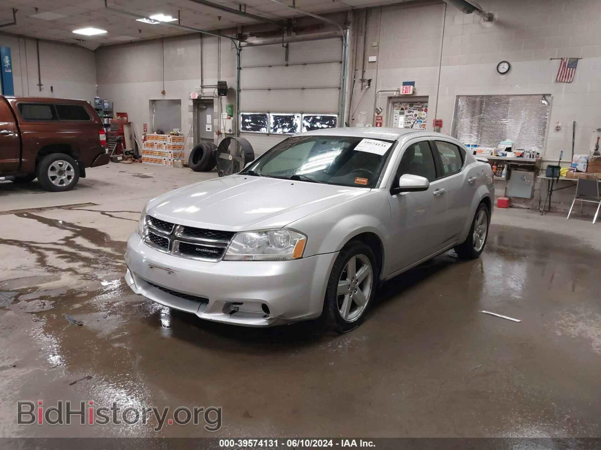 2011 DODGE AVENGER - VIN: 1B3BD1FB7BN602185 - Фото 2