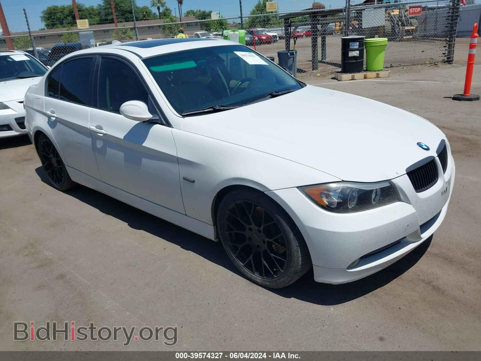 Photo WBAVA37558NL43792 - BMW 328I 2008