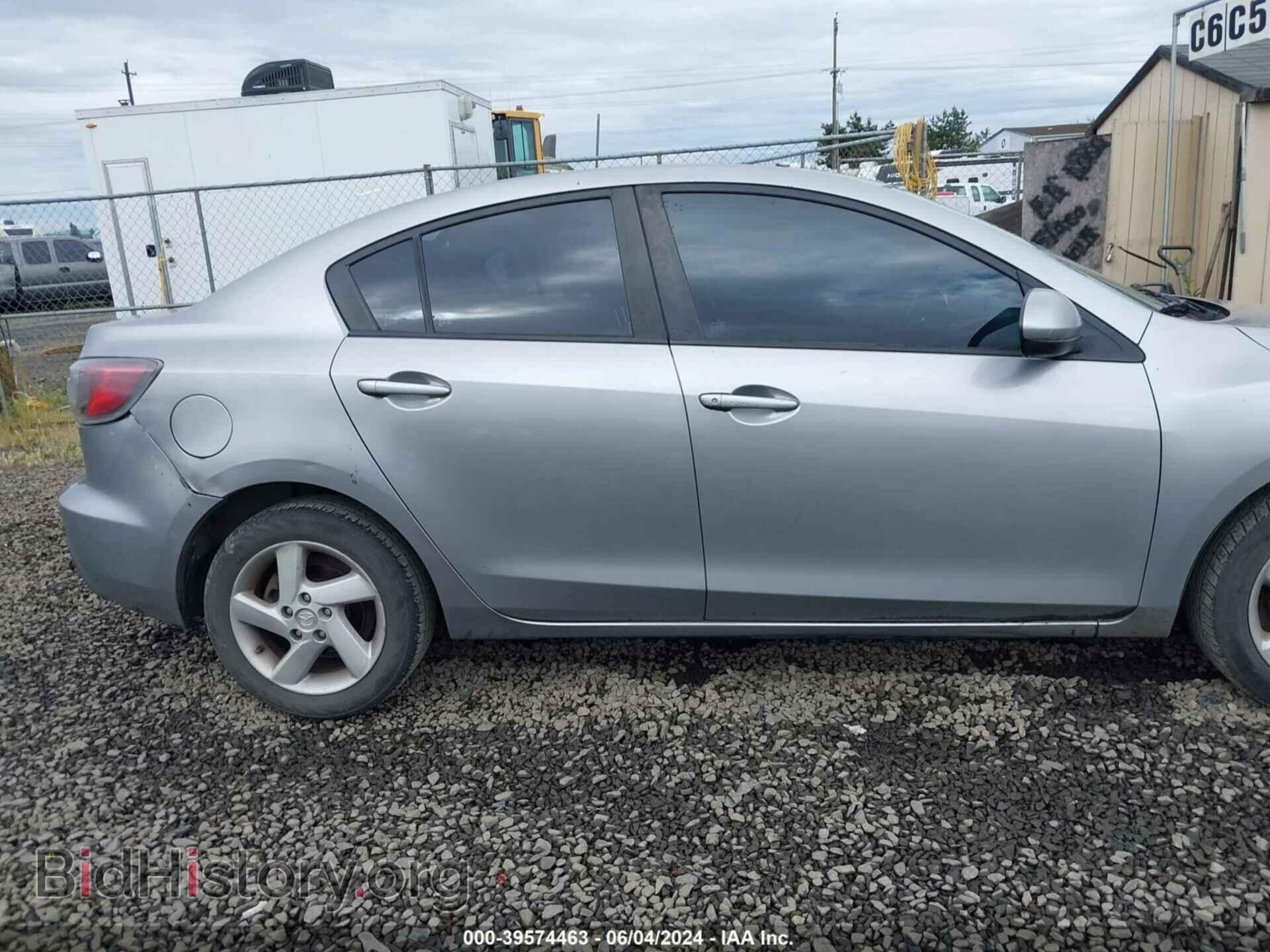 2011 MAZDA MAZDA3 - VIN: JM1BL1UG4B1422170 - Фото 13