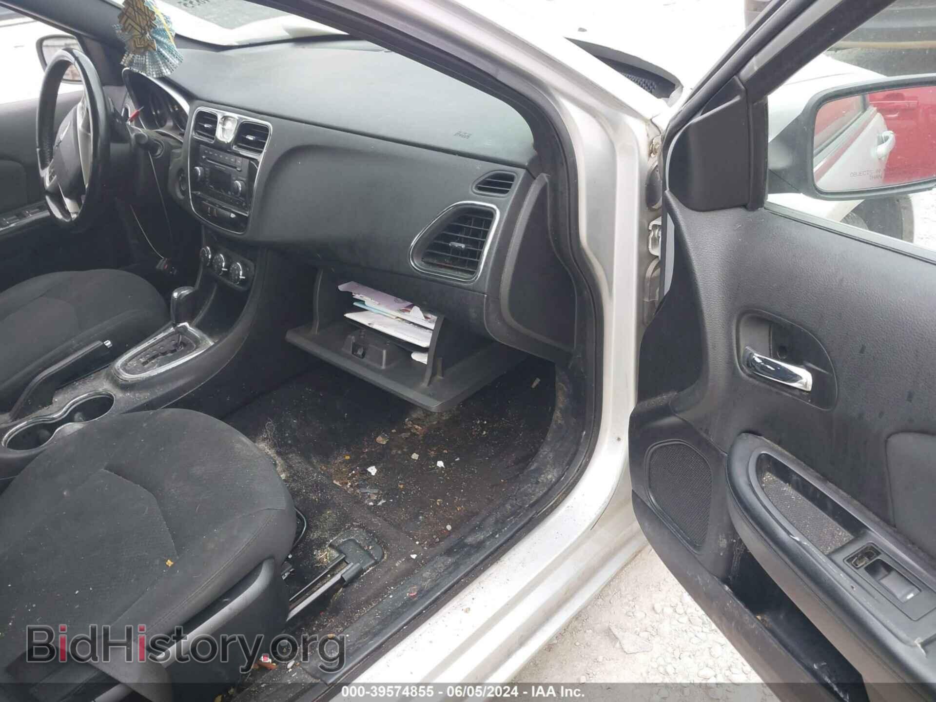 2012 CHRYSLER 200 - VIN: 1C3CCBBB5CN176486 - Фото 5