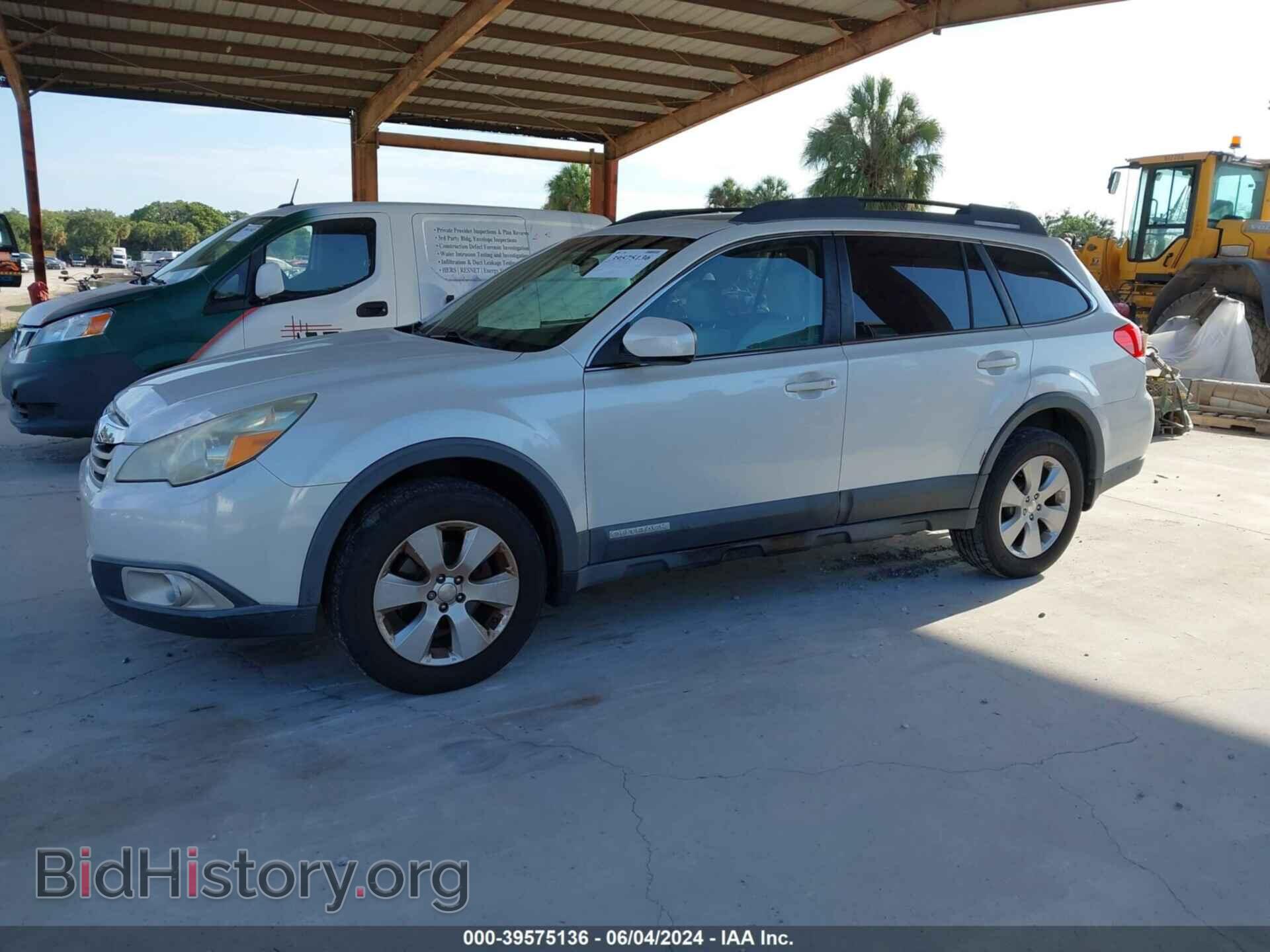 2011 SUBARU OUTBACK - VIN: 4S4BRCLCXB3399101 - Фото 2