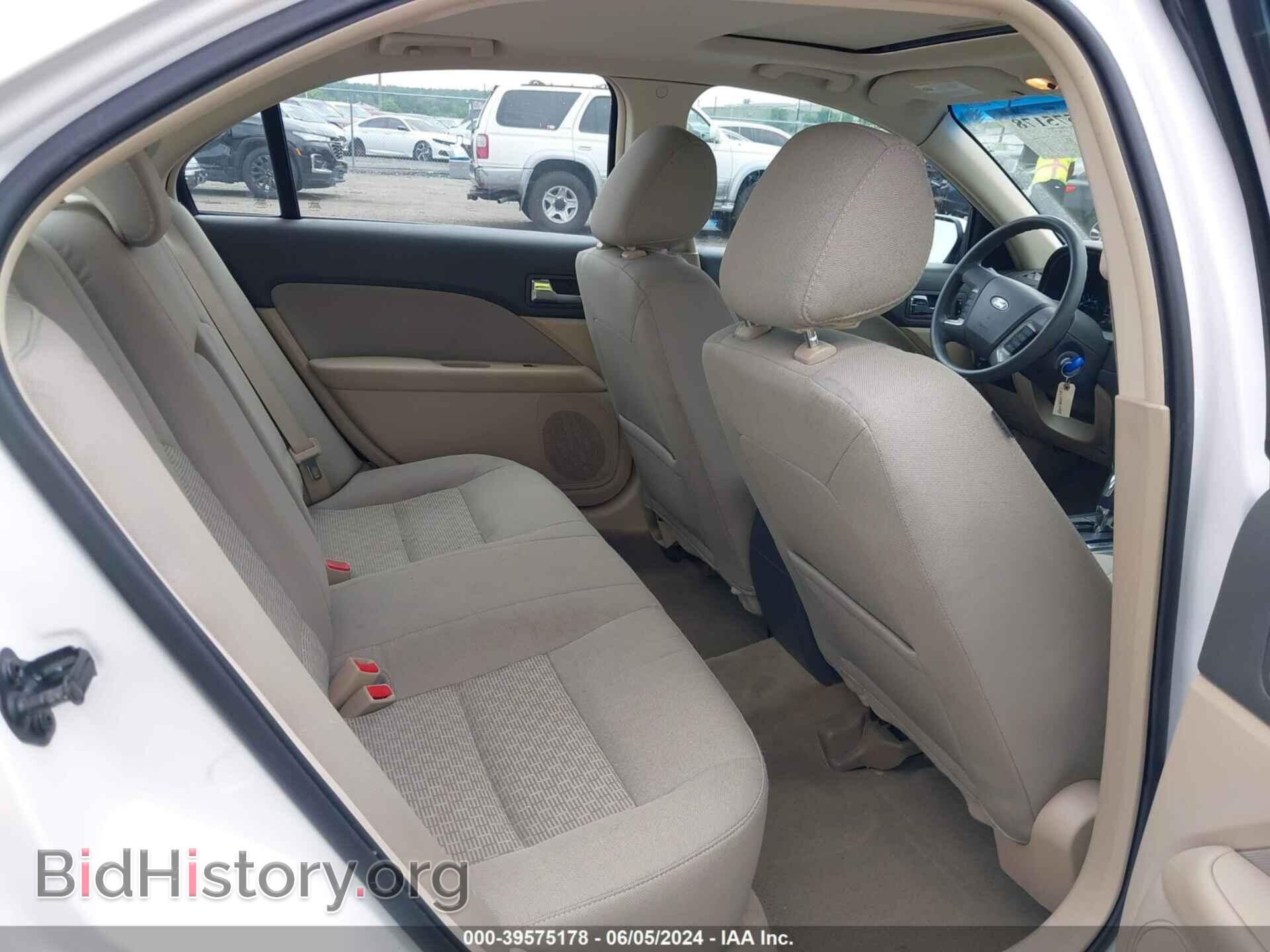 2011 FORD FUSION - VIN: 3FAHP0HAXBR246140 - Фото 8
