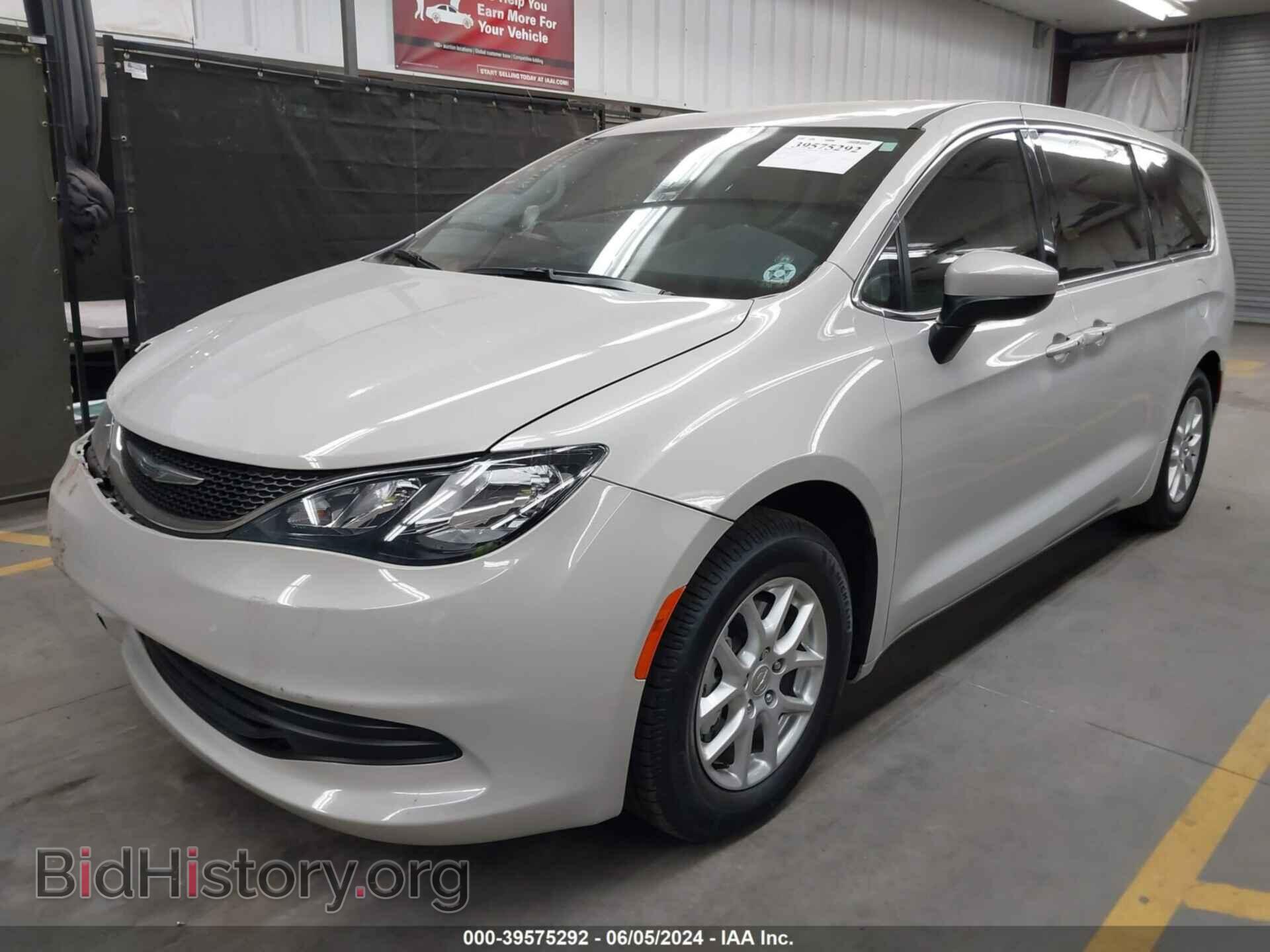 2017 CHRYSLER PACIFICA - VIN: 2C4RC1DG9HR587697 - Photo 2