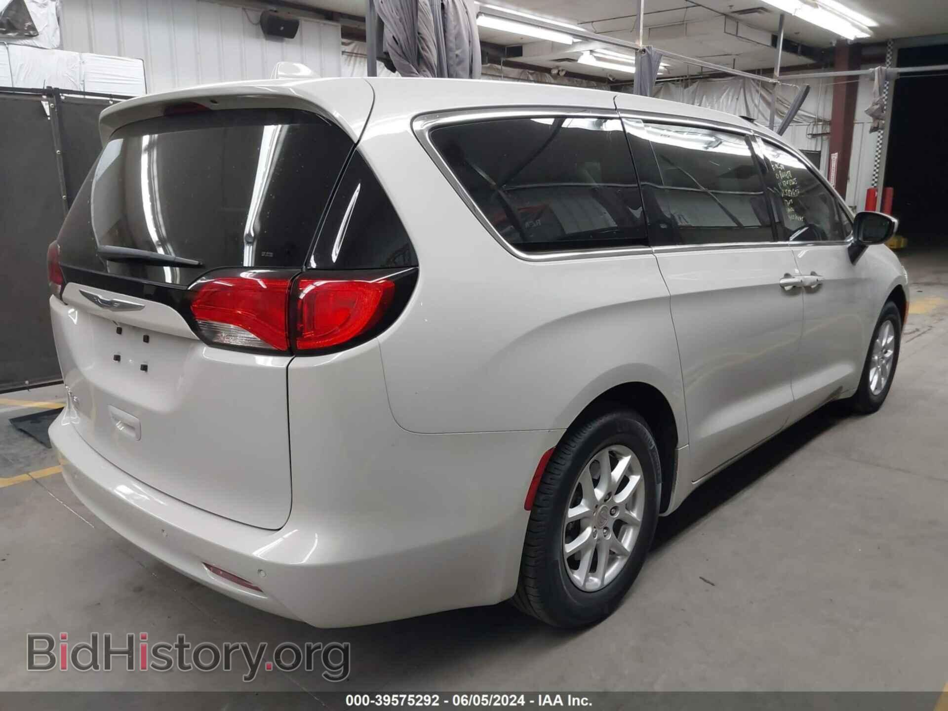 2017 CHRYSLER PACIFICA - VIN: 2C4RC1DG9HR587697 - Photo 4