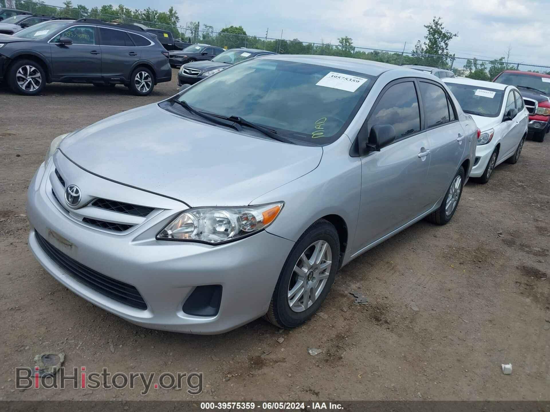 2011 TOYOTA COROLLA - VIN: JTDBU4EE2BJ090497 - Фото 2