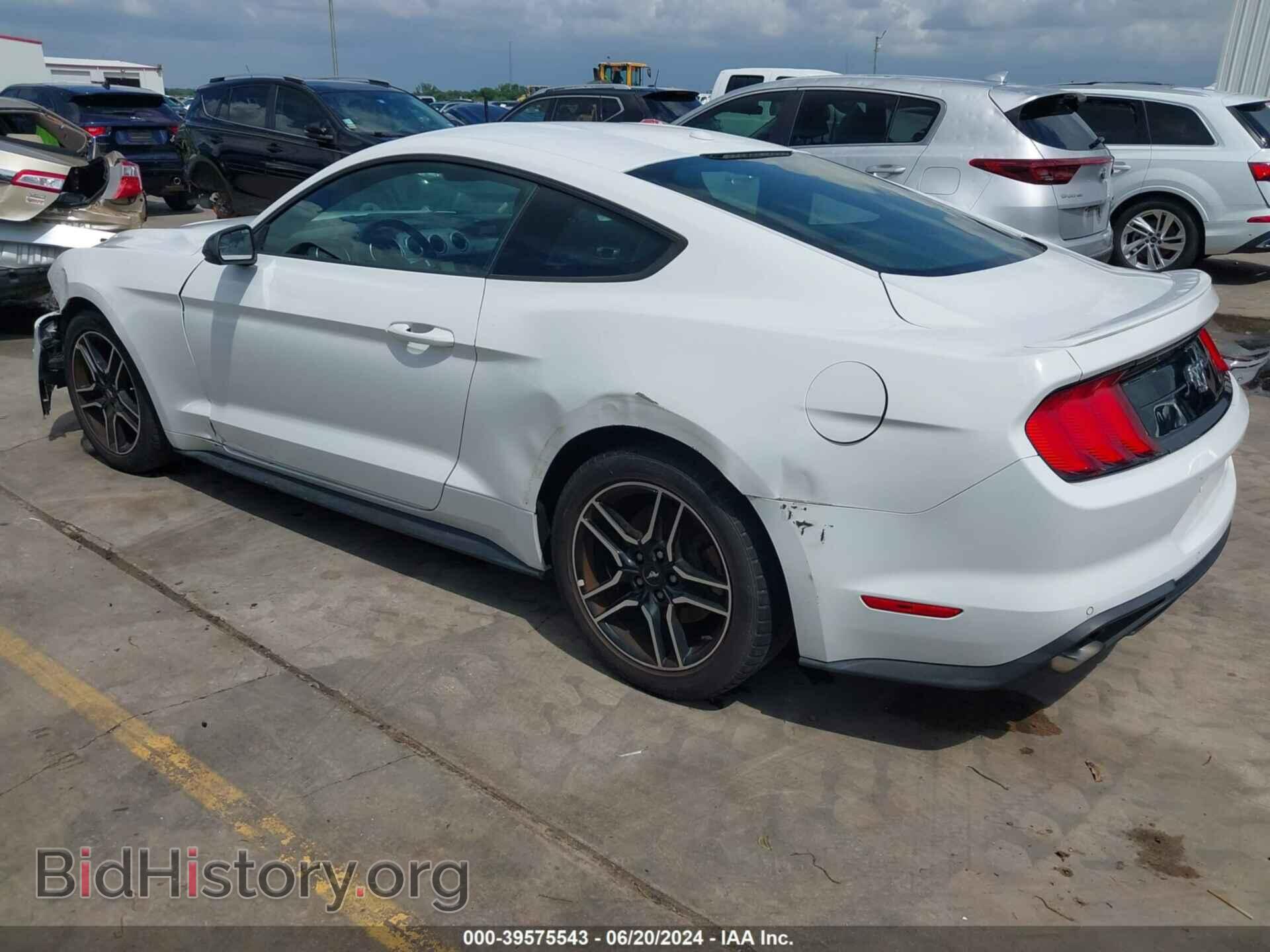 2018 FORD MUSTANG - VIN: 1FA6P8TH8J5115588 - Фото 3