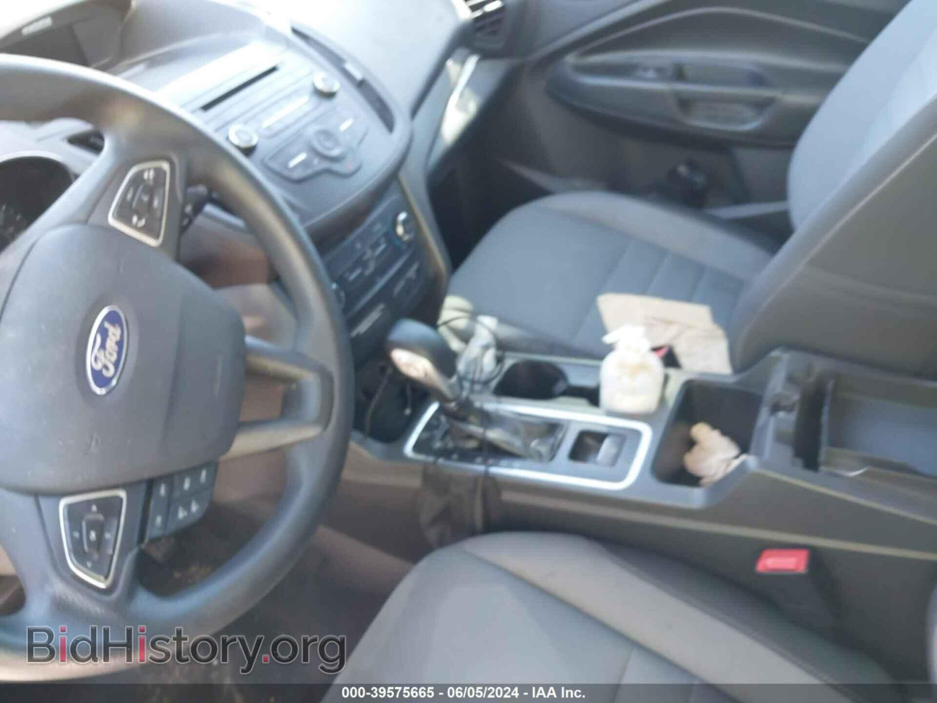 2017 FORD ESCAPE - VIN: 1FMCU0F71HUB45859 - Photo 6