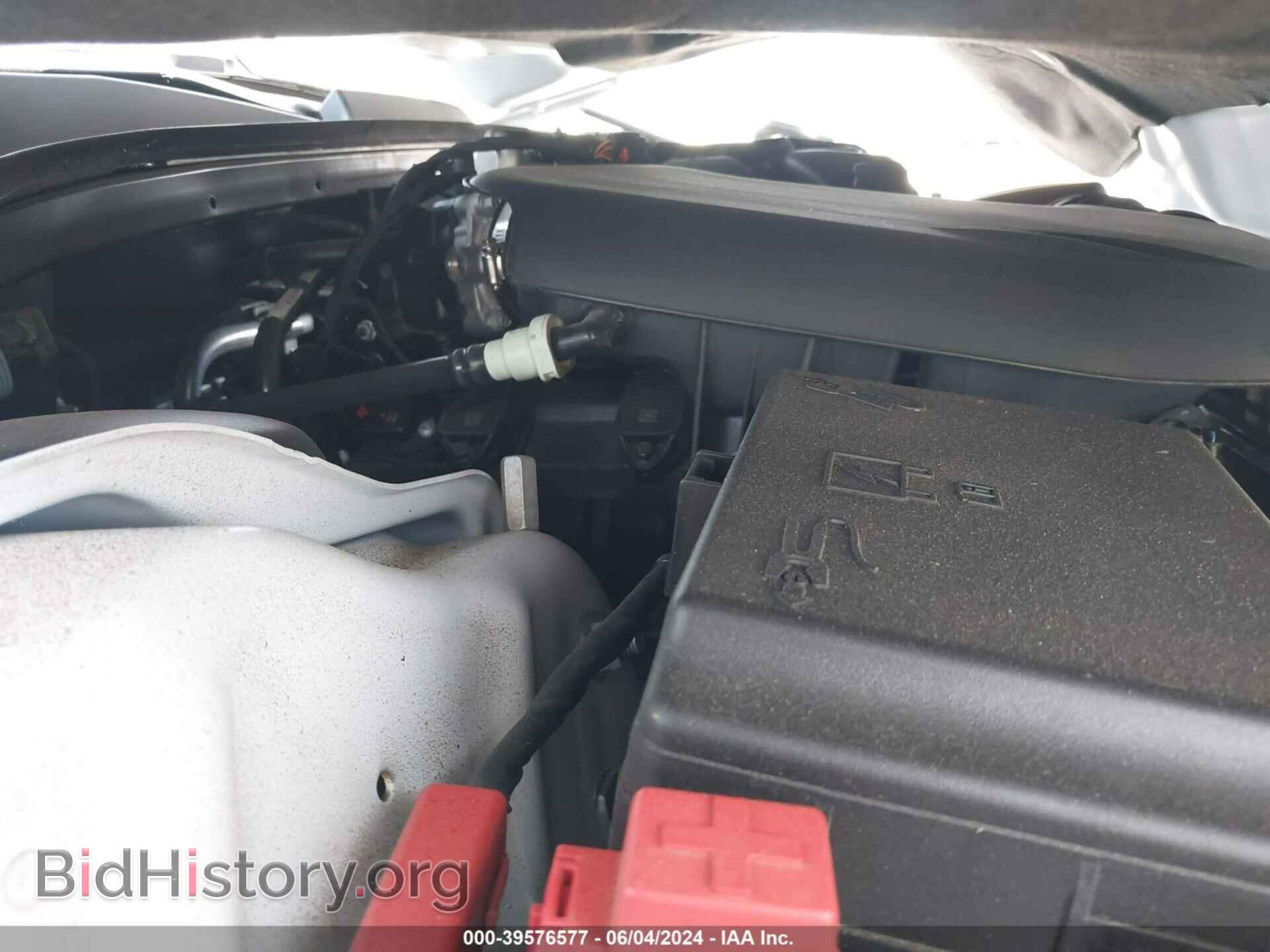 2023 CHRYSLER 300 - VIN: 2C3CCAAGXPH661745 - Фото 10
