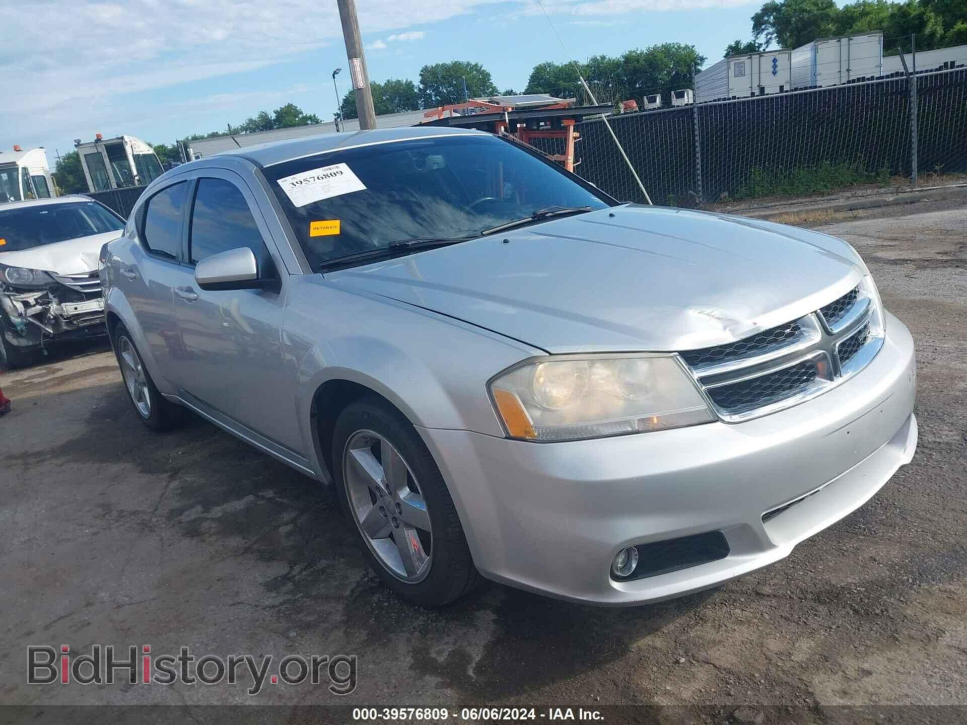 Photo 1B3BD2FB2BN587245 - DODGE AVENGER 2011