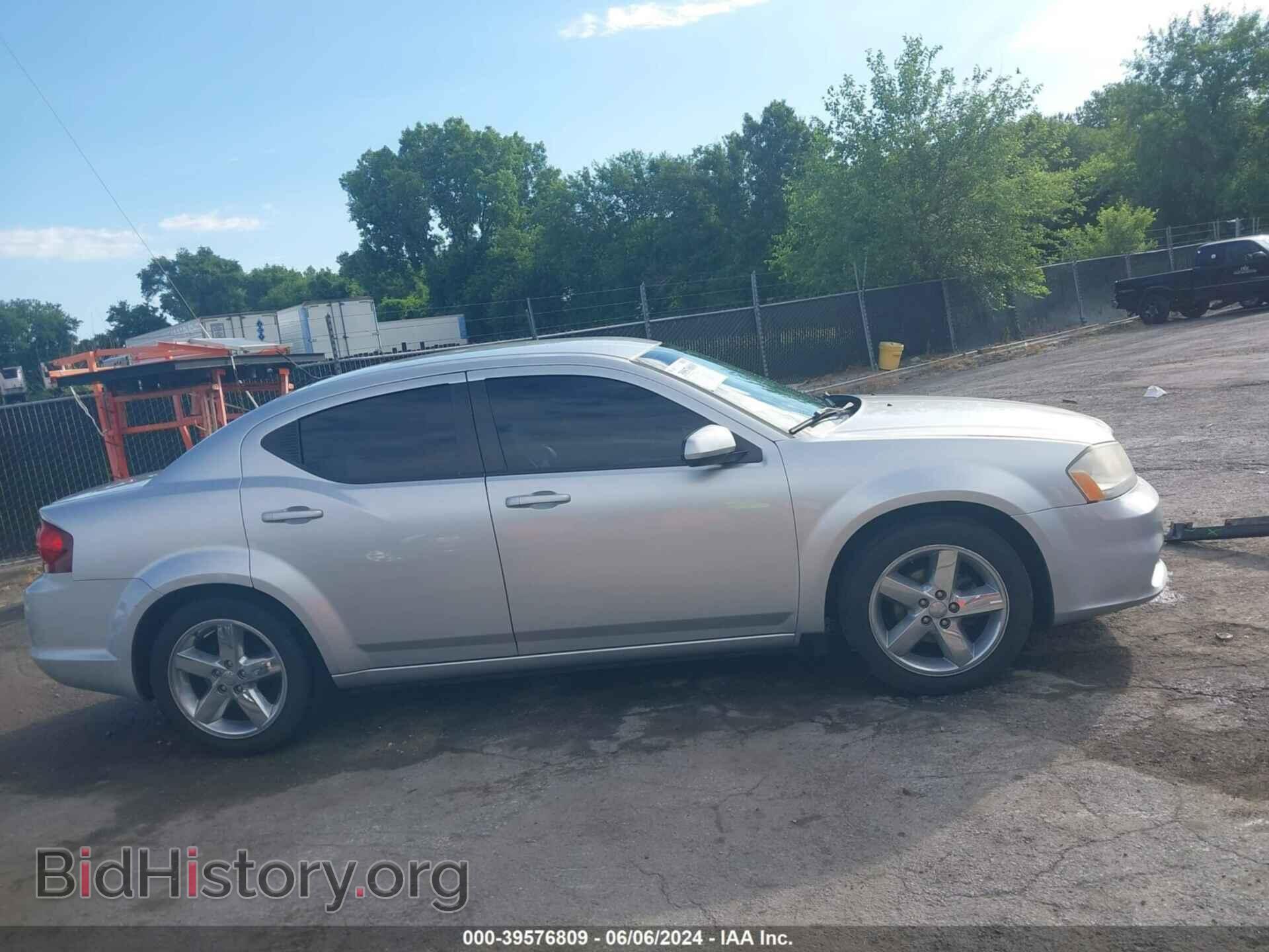 2011 DODGE AVENGER - VIN: 1B3BD2FB2BN587245 - Photo 13