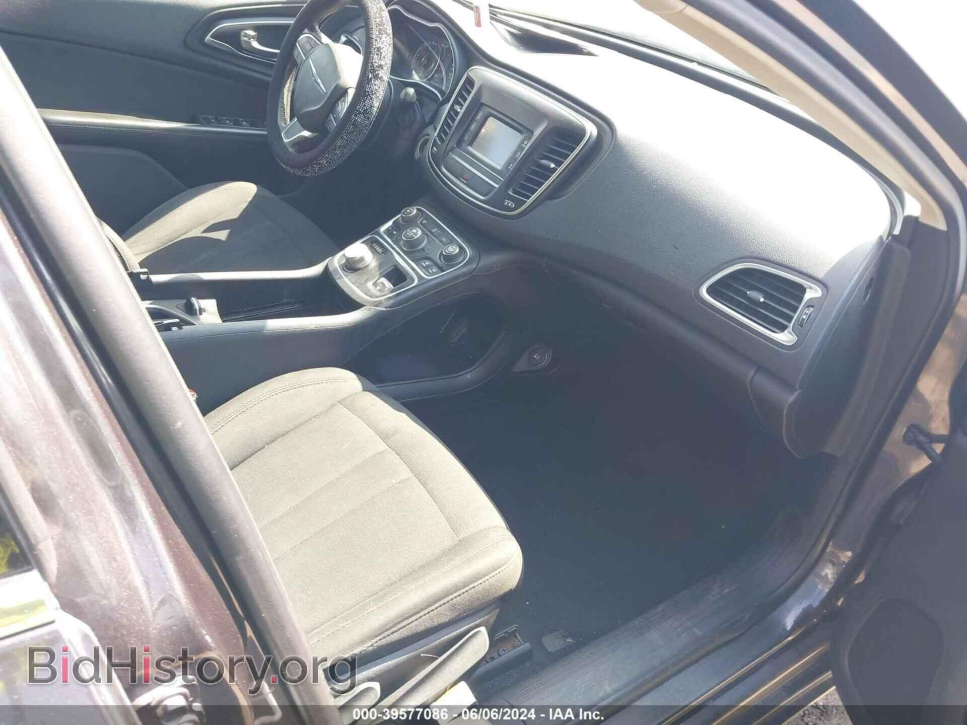 2016 CHRYSLER 200 - VIN: 1C3CCCAB8GN131877 - Фото 5