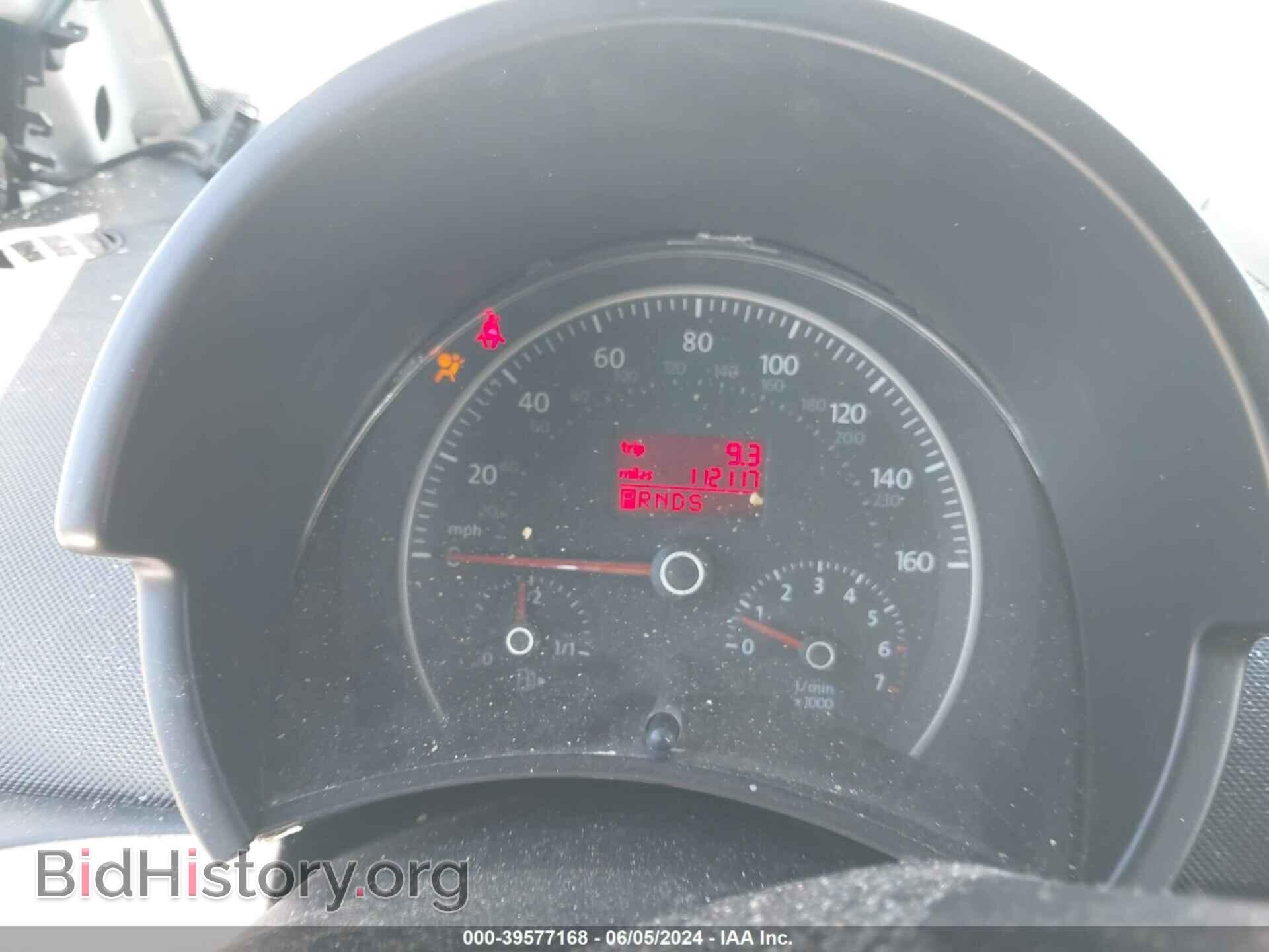 2009 VOLKSWAGEN NEW BEETLE - VIN: 3VWPG31C89M500032 - Фото 7