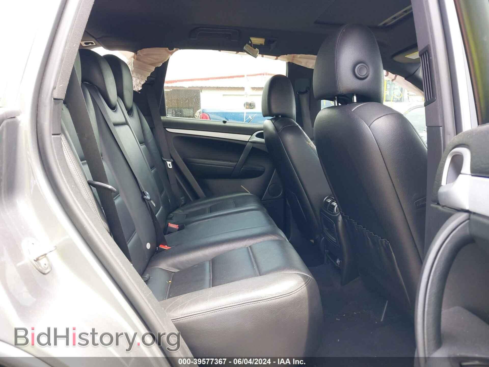 2010 PORSCHE CAYENNE - VIN: WP1AA2AP8ALA07284 - Фото 8