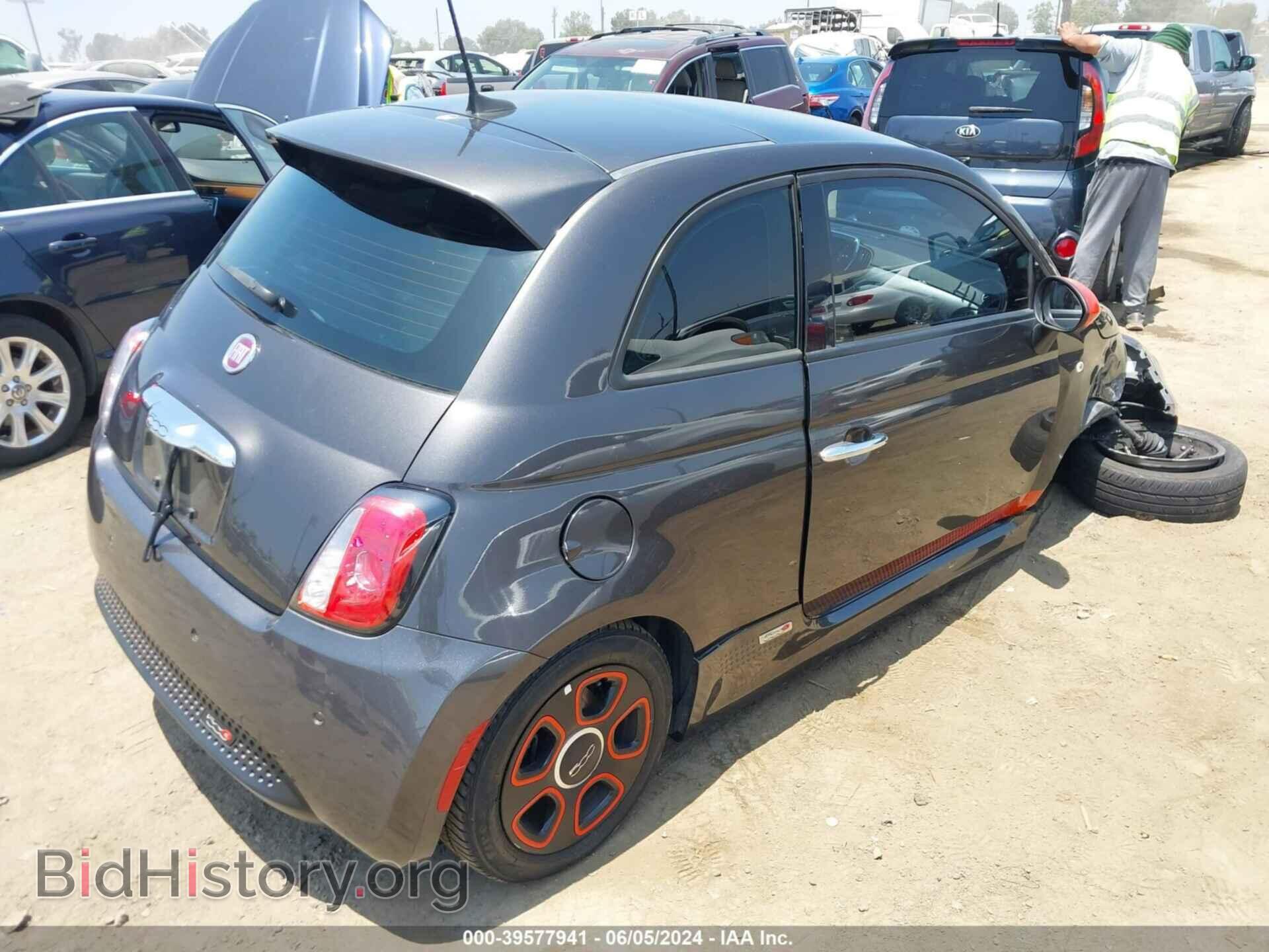 2017 FIAT 500E - VIN: 3C3CFFGE5HT580090 - Фото 4