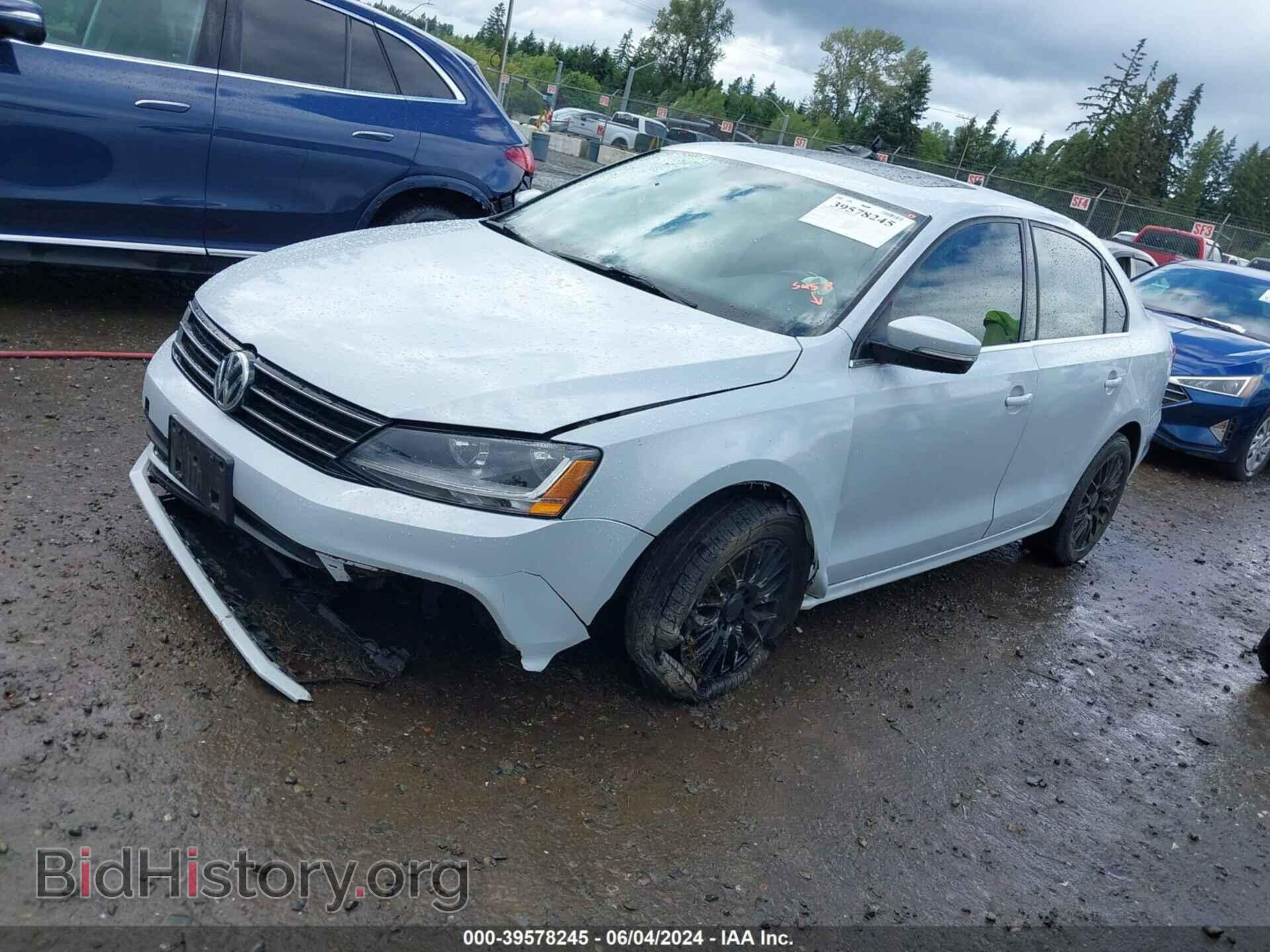 2017 VOLKSWAGEN JETTA - VIN: 3VWDB7AJ9HM246871 - Фото 2