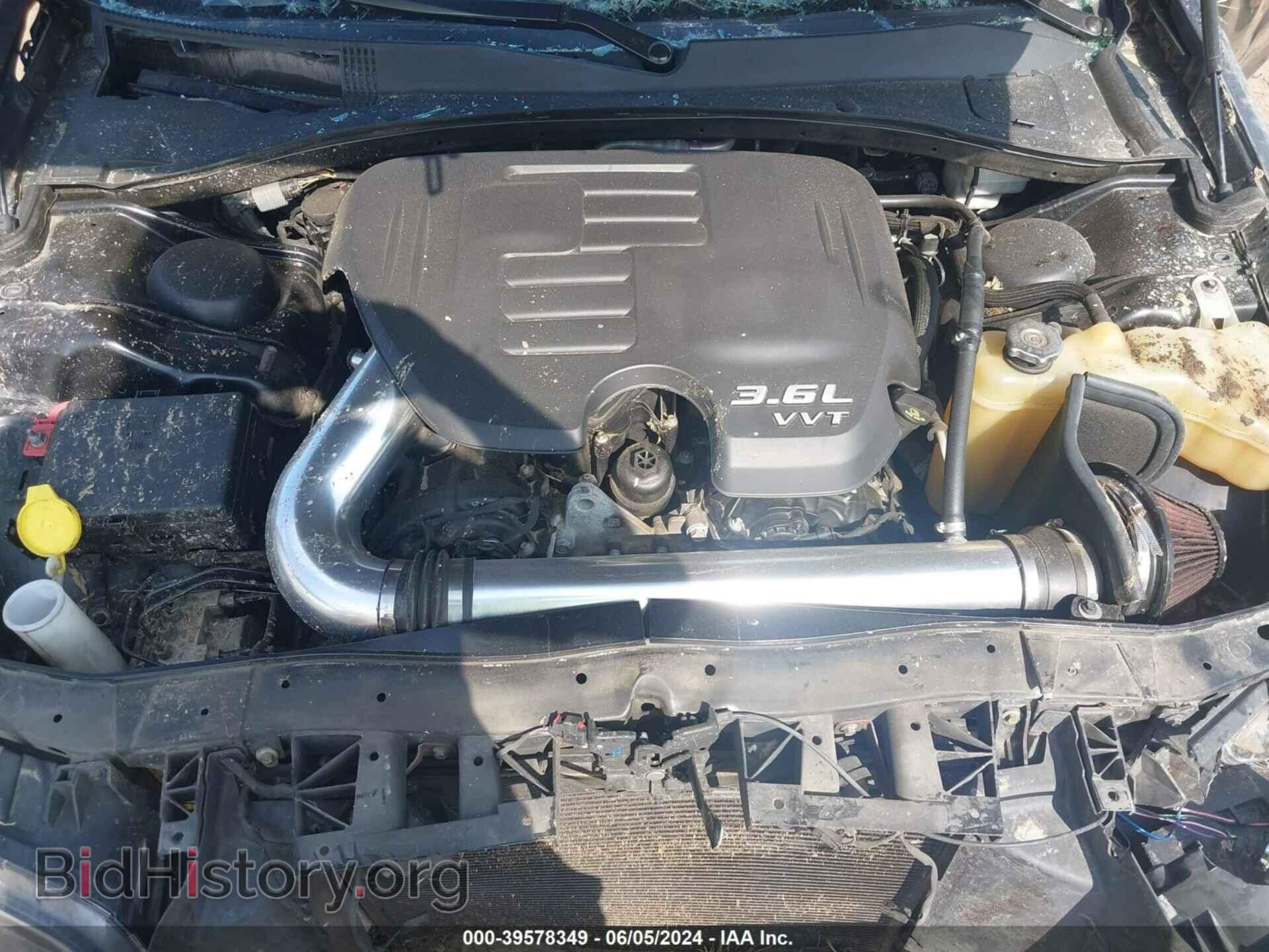 2015 CHRYSLER 300 - VIN: 2C3CCABG0FH853656 - Фото 10