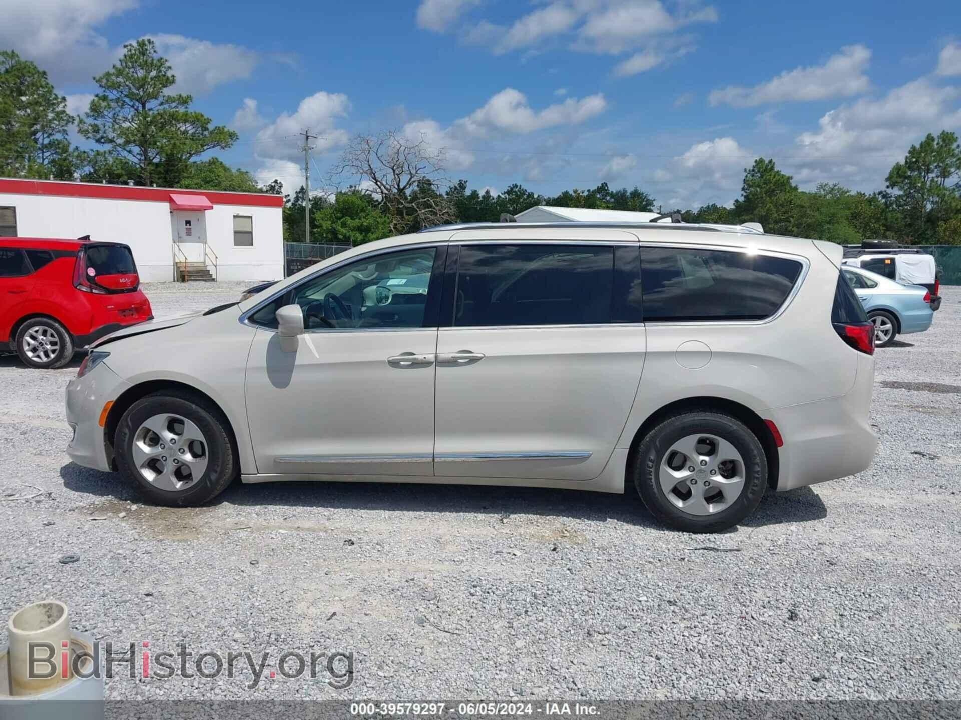 2017 CHRYSLER PACIFICA - VIN: 2C4RC1EG7HR659415 - Фото 15