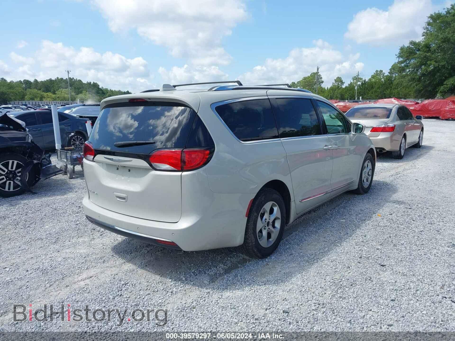 2017 CHRYSLER PACIFICA - VIN: 2C4RC1EG7HR659415 - Фото 4